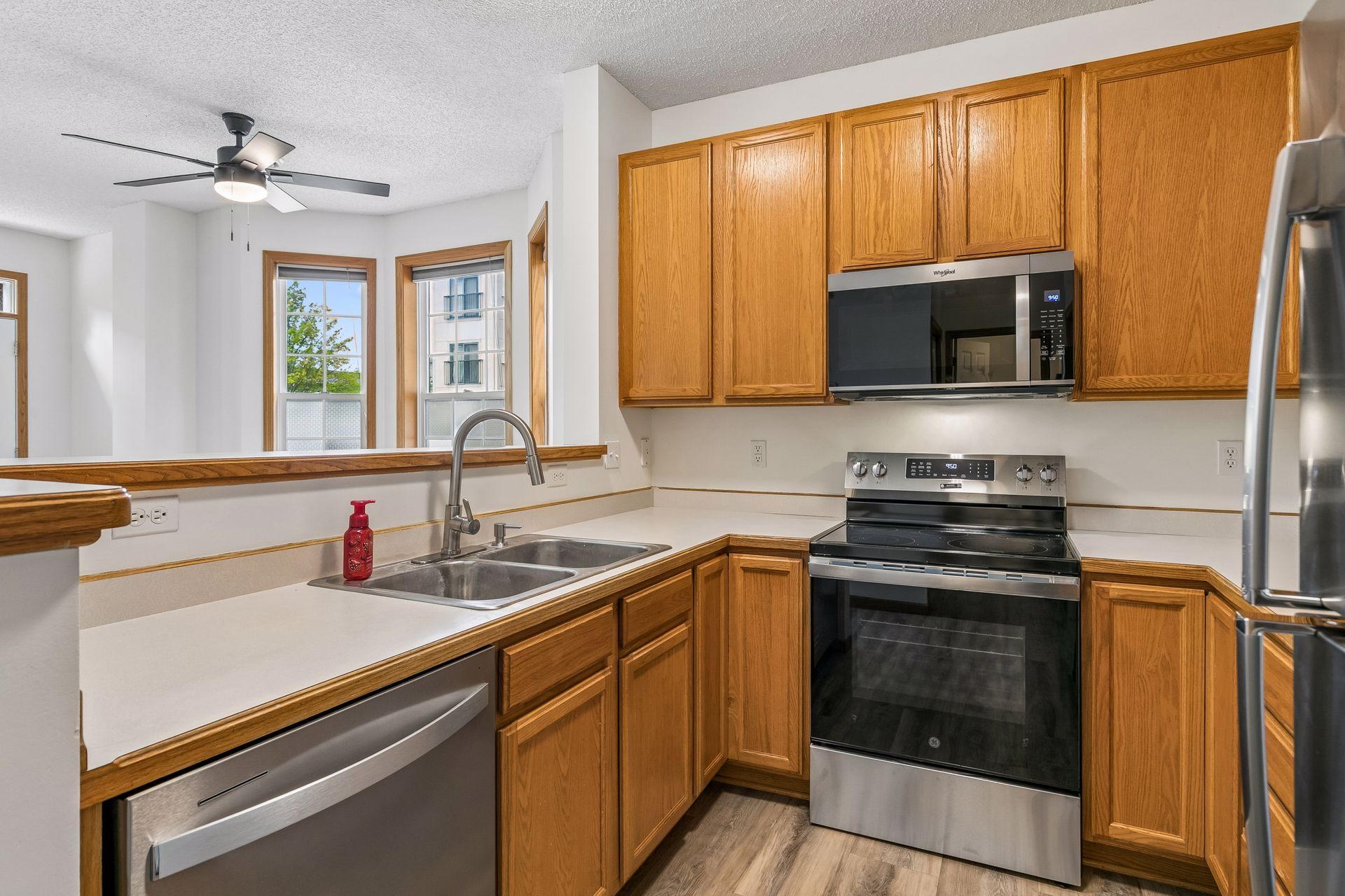 View of Residential at 15461 Frost Path #1501, Apple Valley MN 55124, Apple Valley (13 of 19) - Mike Wilen | Minnesota Team Real Estate