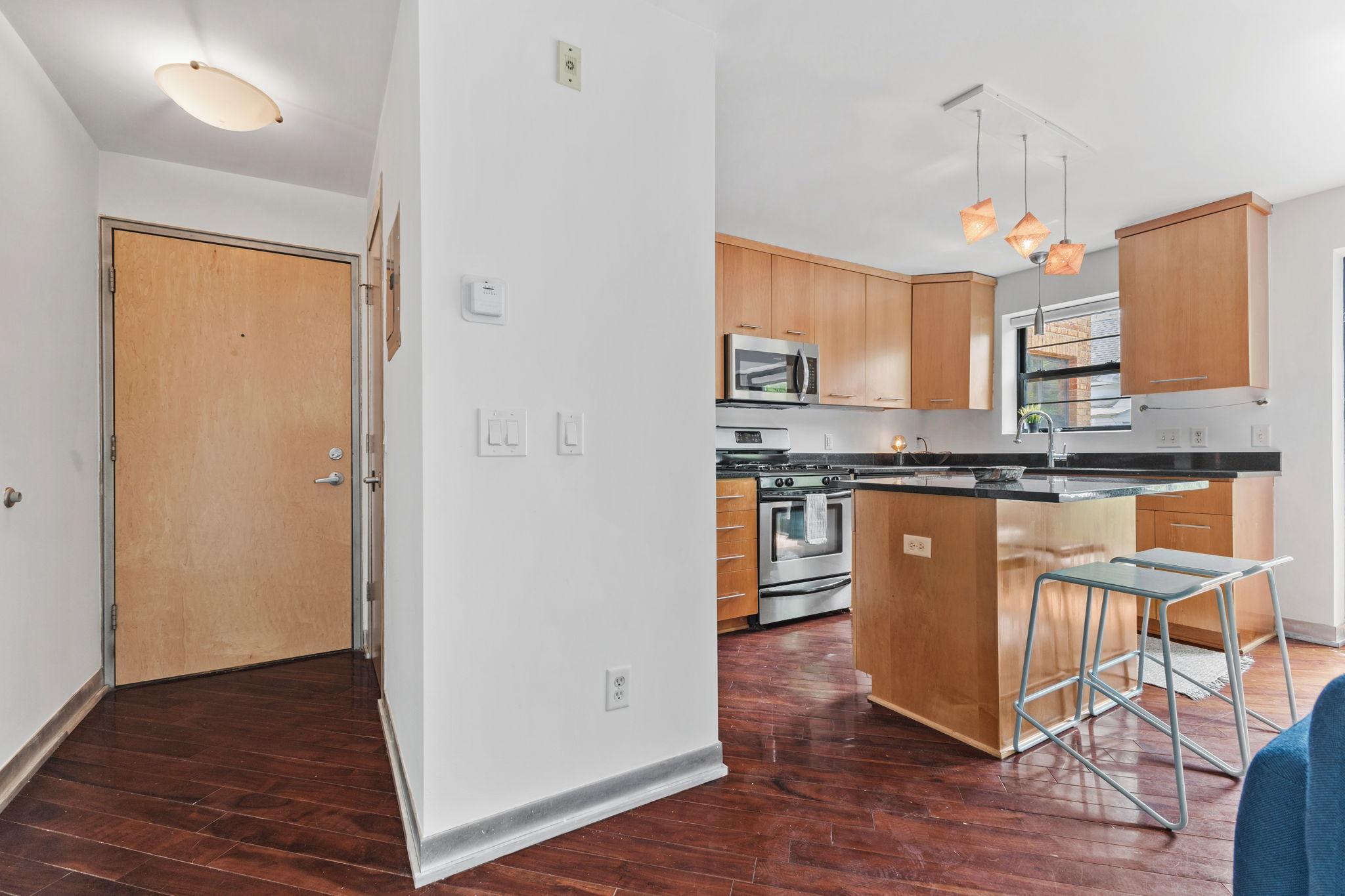 View of Residential at 2201 3rd Avenue #302, Minneapolis MN 55404, Minneapolis (16 of 30) - Mike Wilen | Minnesota Team Real Estate