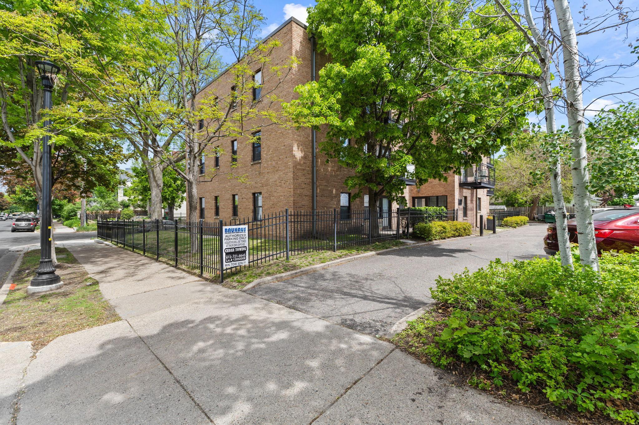 View of Residential at 2201 3rd Avenue #302, Minneapolis MN 55404, Minneapolis (24 of 30) - Mike Wilen | Minnesota Team Real Estate