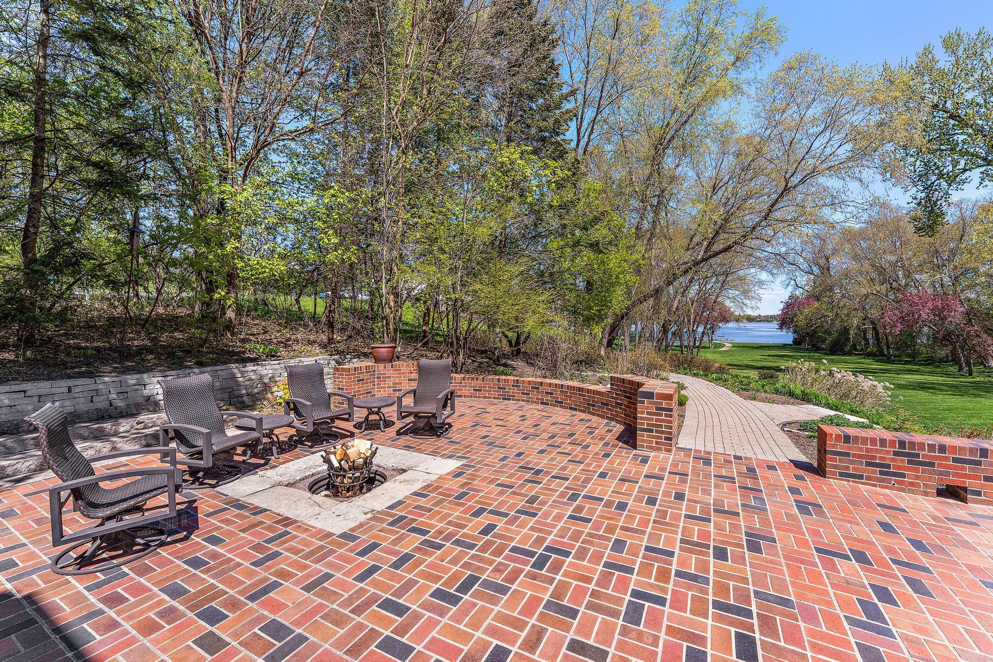 View of Residential at 17950 Breezy Point Road, Wayzata MN 55391, Wayzata (29 of 66) - Mike Wilen | Minnesota Team Real Estate