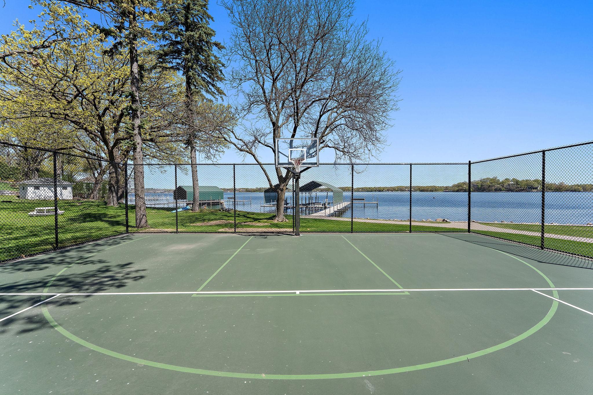 View of Residential at 17950 Breezy Point Road, Wayzata MN 55391, Wayzata (65 of 66) - Mike Wilen | Minnesota Team Real Estate