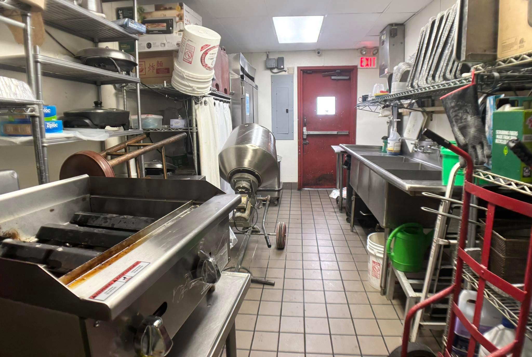 View of Commercial Sale at 1143 Payne Avenue, Saint Paul MN 55130, Saint Paul (10 of 15) - Mike Wilen | Minnesota Team Real Estate