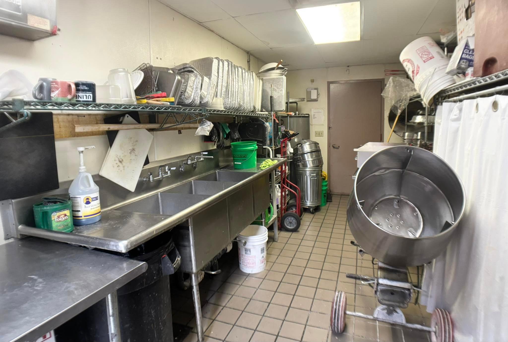 View of Commercial Sale at 1143 Payne Avenue, Saint Paul MN 55130, Saint Paul (9 of 15) - Mike Wilen | Minnesota Team Real Estate