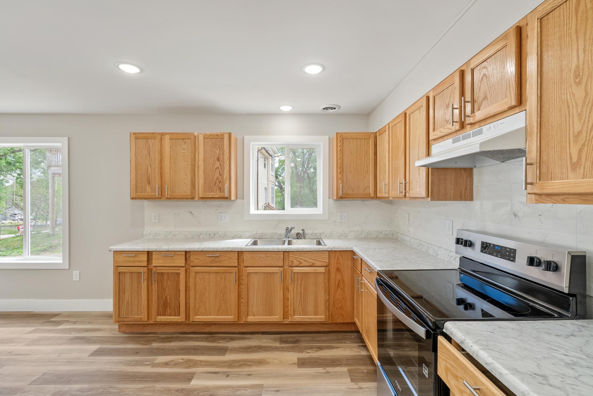 View of Residential Income at 132 York Avenue, Saint Paul MN 55117, Saint Paul (10 of 30) - Mike Wilen | Minnesota Team Real Estate