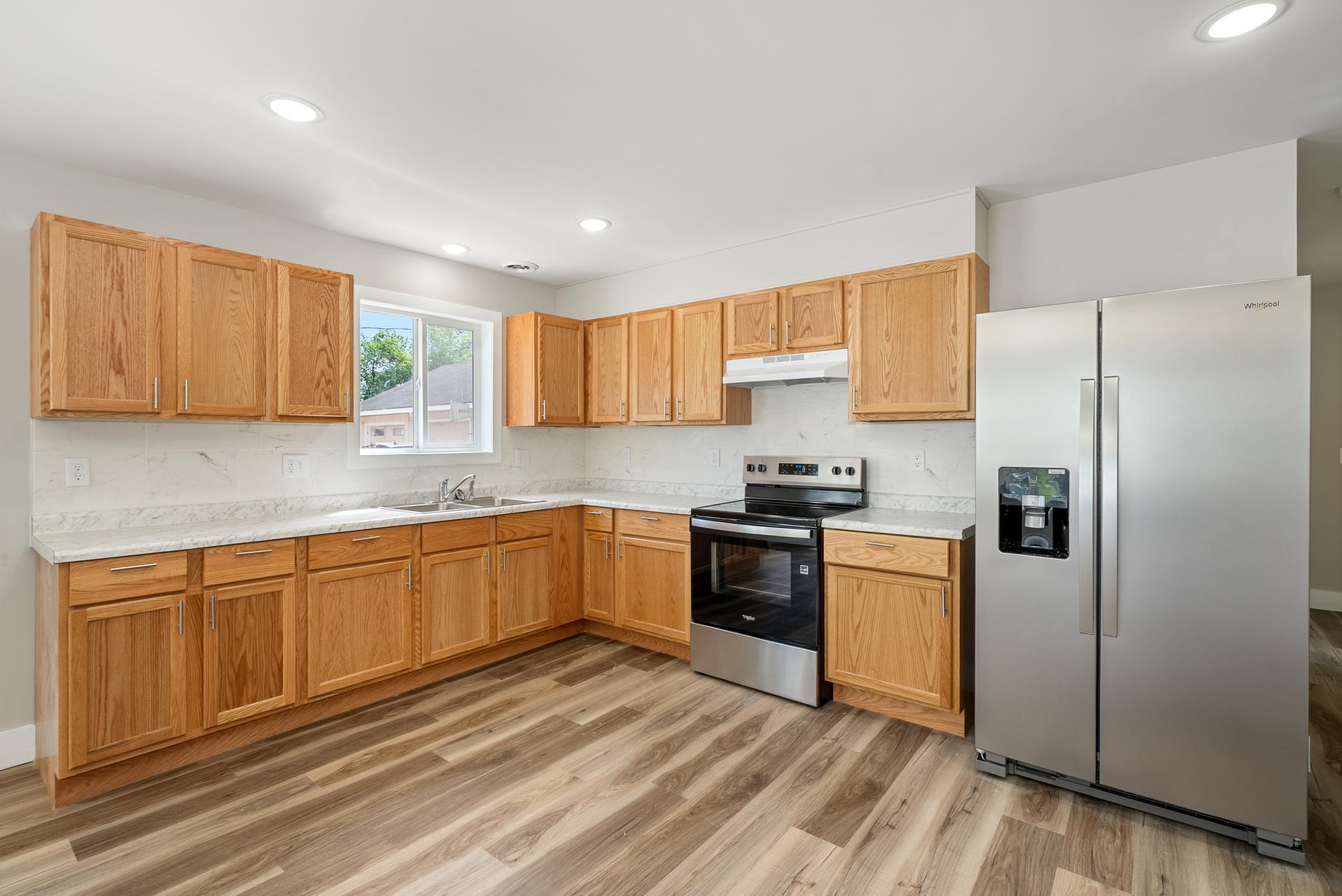 View of Residential Income at 132 York Avenue, Saint Paul MN 55117, Saint Paul (8 of 30) - Mike Wilen | Minnesota Team Real Estate