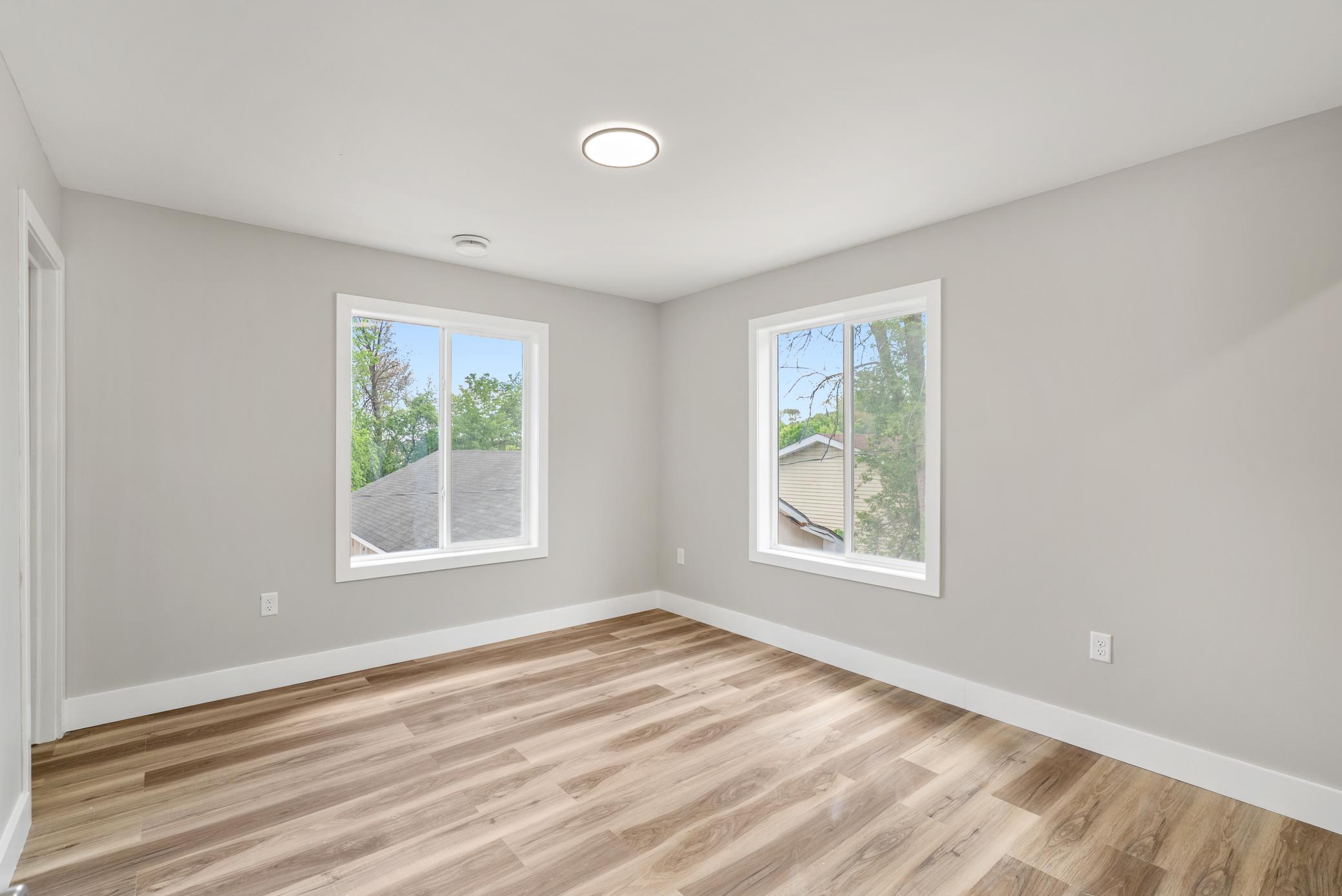 View of Residential Income at 132 York Avenue, Saint Paul MN 55117, Saint Paul (12 of 30) - Mike Wilen | Minnesota Team Real Estate