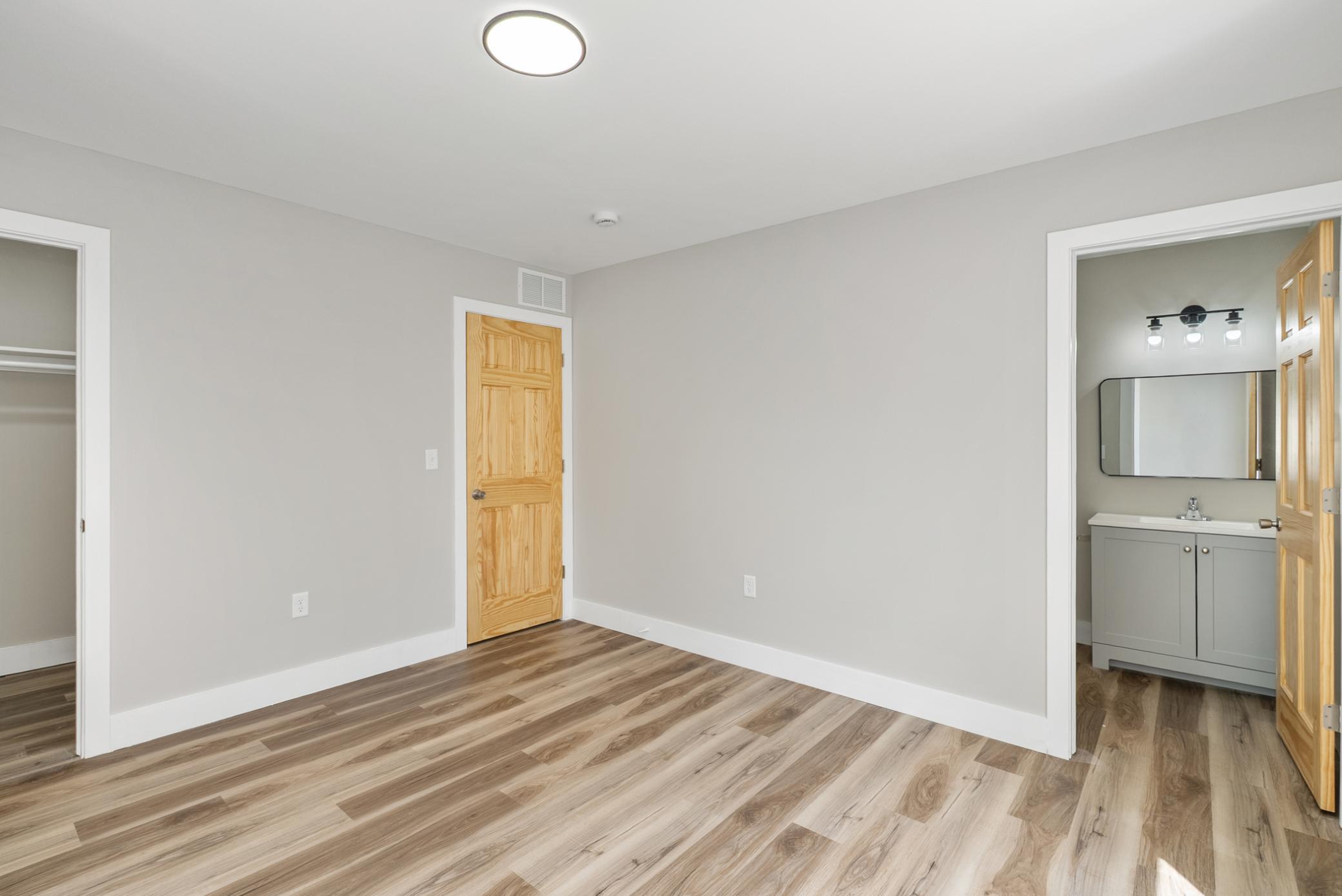 View of Residential Income at 132 York Avenue, Saint Paul MN 55117, Saint Paul (24 of 30) - Mike Wilen | Minnesota Team Real Estate