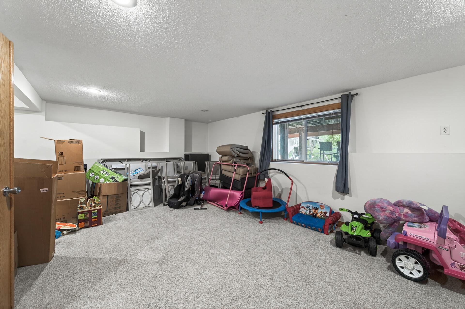 View of Residential at 10035 Fallgold Parkway, Brooklyn Park MN 55443, Brooklyn Park (25 of 33) - Mike Wilen | Minnesota Team Real Estate