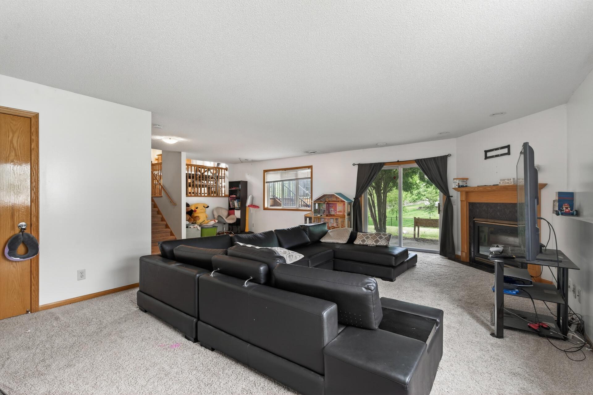 View of Residential at 10035 Fallgold Parkway, Brooklyn Park MN 55443, Brooklyn Park (20 of 33) - Mike Wilen | Minnesota Team Real Estate