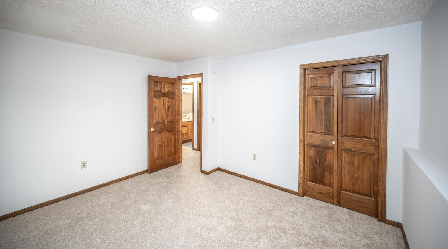 View of Residential at 1500 Lakeview Curve, Eagan MN 55122, Eagan (31 of 46) - Mike Wilen | Minnesota Team Real Estate