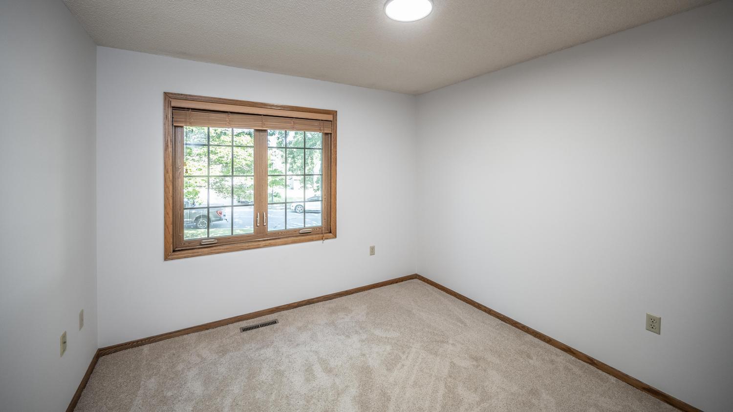 View of Residential at 1500 Lakeview Curve, Eagan MN 55122, Eagan (21 of 46) - Mike Wilen | Minnesota Team Real Estate