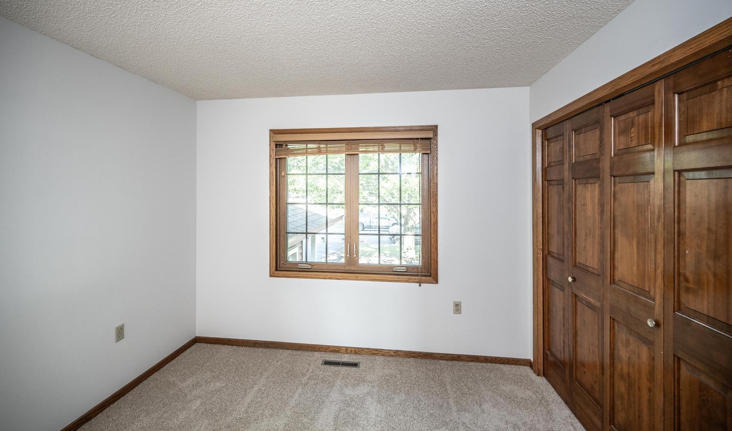 View of Residential at 1500 Lakeview Curve, Eagan MN 55122, Eagan (18 of 46) - Mike Wilen | Minnesota Team Real Estate