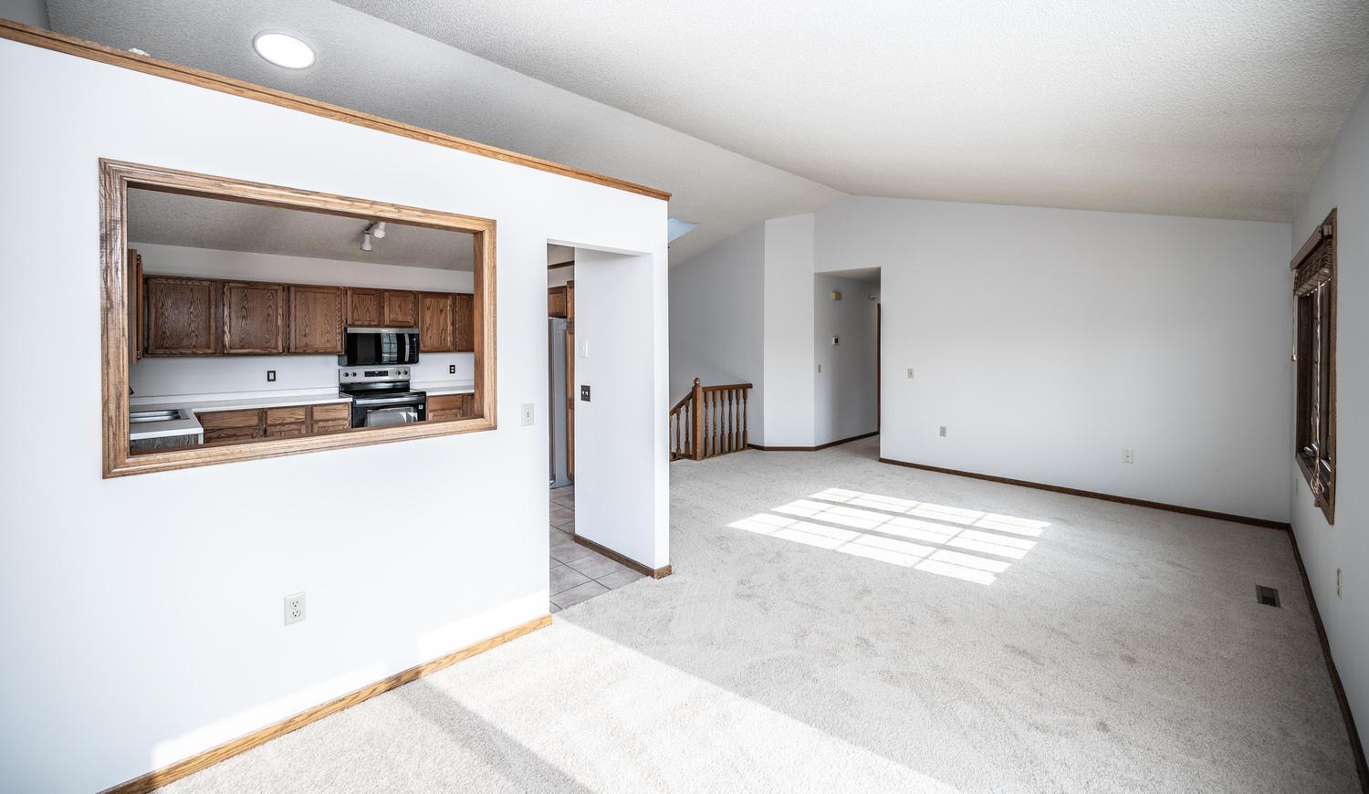 View of Residential at 1500 Lakeview Curve, Eagan MN 55122, Eagan (10 of 46) - Mike Wilen | Minnesota Team Real Estate