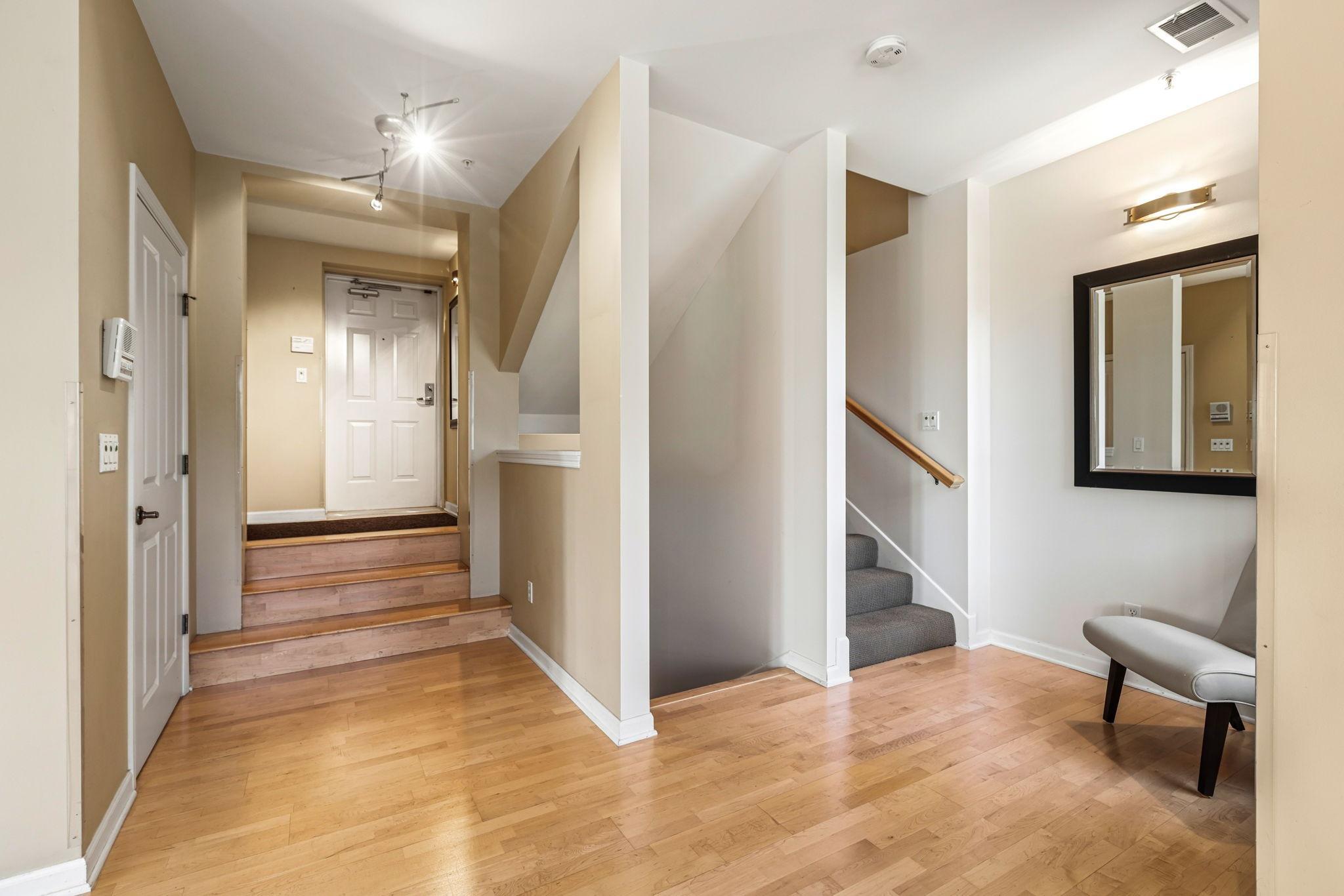 View of Residential at 573 10th Street, Minneapolis MN 55404, Minneapolis (31 of 73) - Mike Wilen | Minnesota Team Real Estate