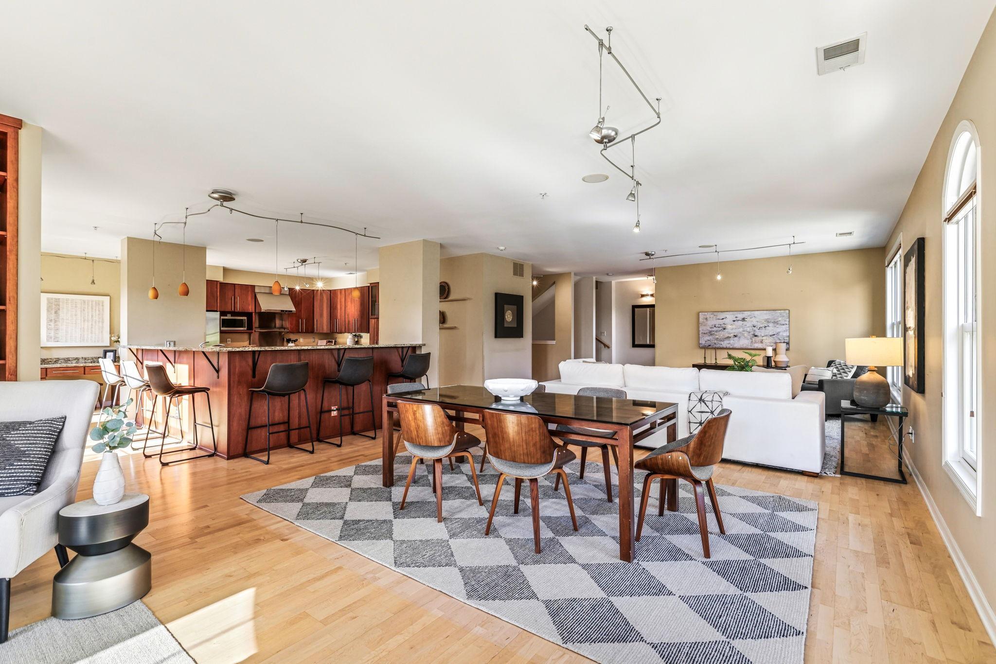 View of Residential at 573 10th Street, Minneapolis MN 55404, Minneapolis (19 of 73) - Mike Wilen | Minnesota Team Real Estate