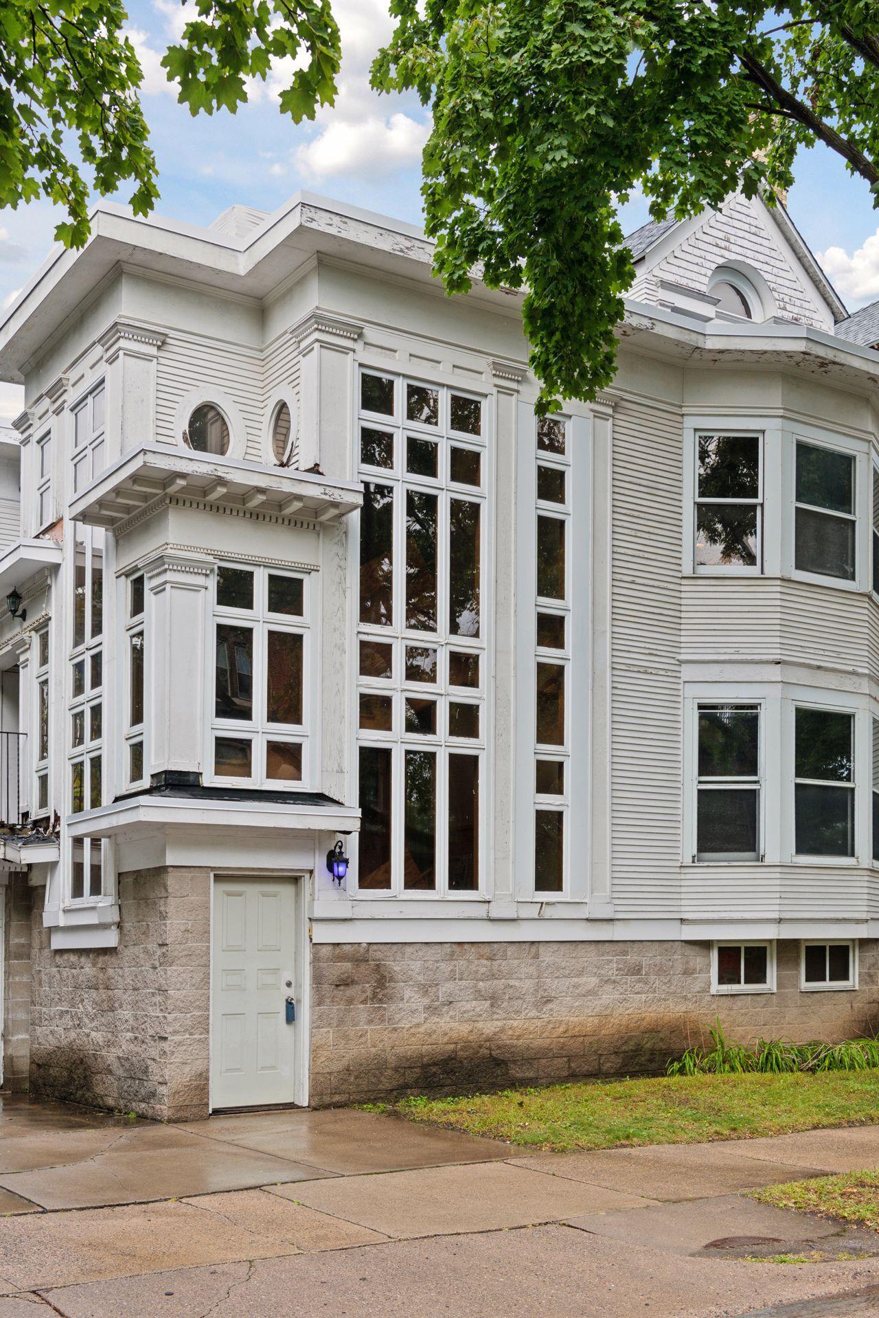 View of Residential at 1820 Colfax Avenue, Minneapolis MN 55403, Minneapolis (45 of 59) - Mike Wilen | Minnesota Team Real Estate