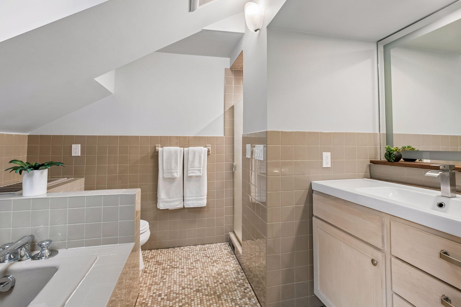 View of Residential at 1929 Ewing Avenue, Minneapolis MN 55416, Minneapolis (28 of 58) - Mike Wilen | Minnesota Team Real Estate