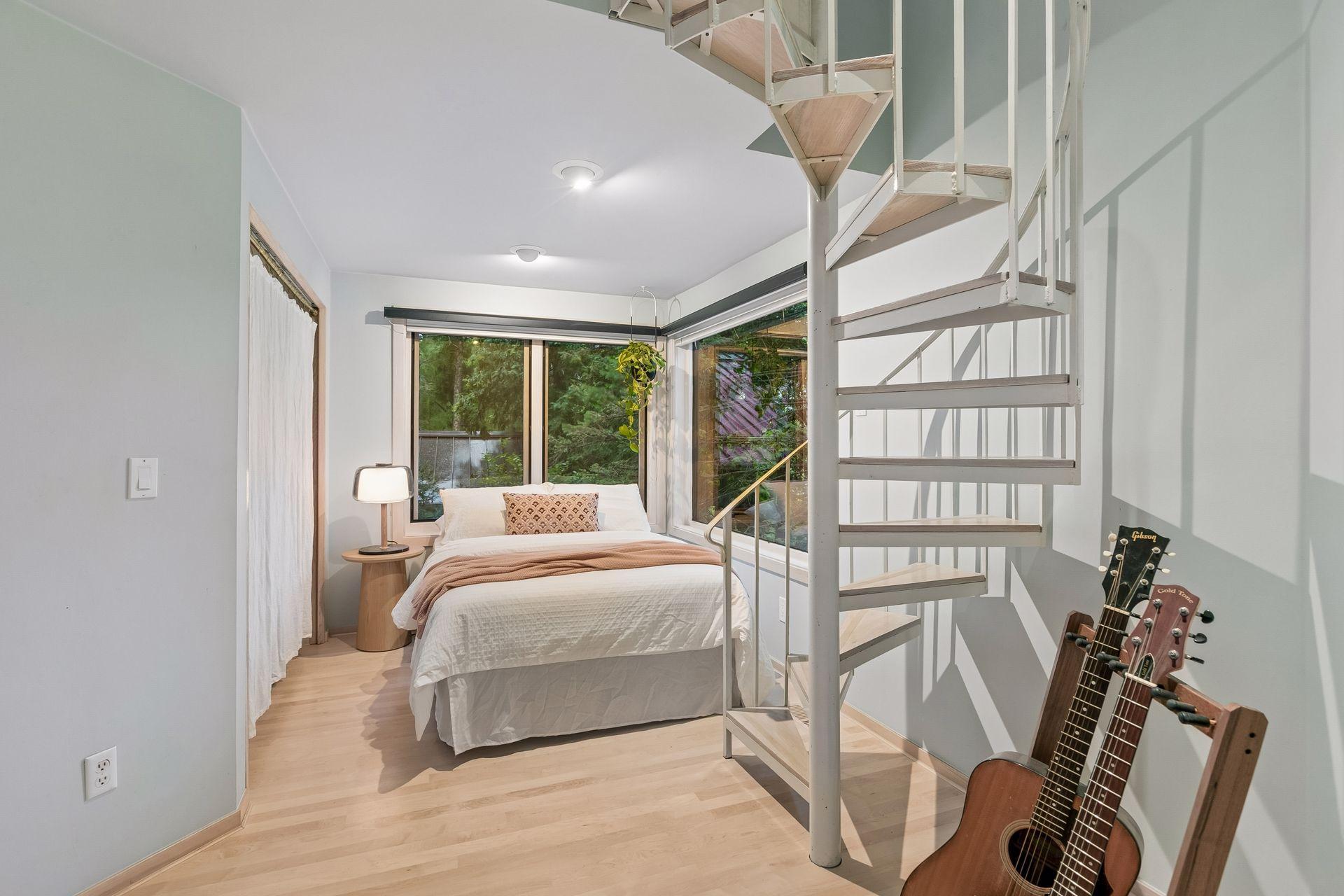 View of Residential at 1929 Ewing Avenue, Minneapolis MN 55416, Minneapolis (24 of 58) - Mike Wilen | Minnesota Team Real Estate