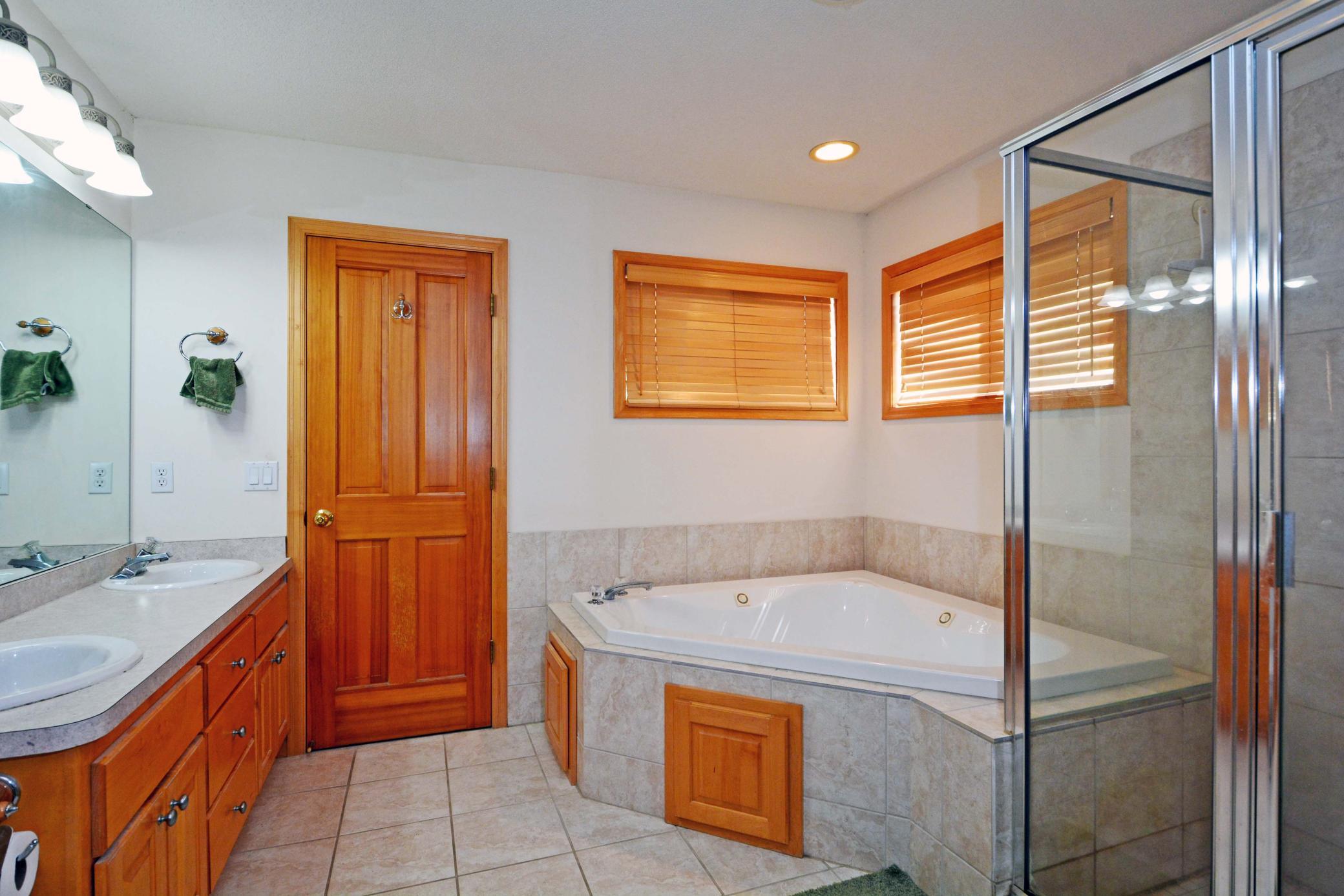 View of Residential at 1470 Mary Street, Maplewood MN 55119, Maplewood (16 of 37) - Mike Wilen | Minnesota Team Real Estate