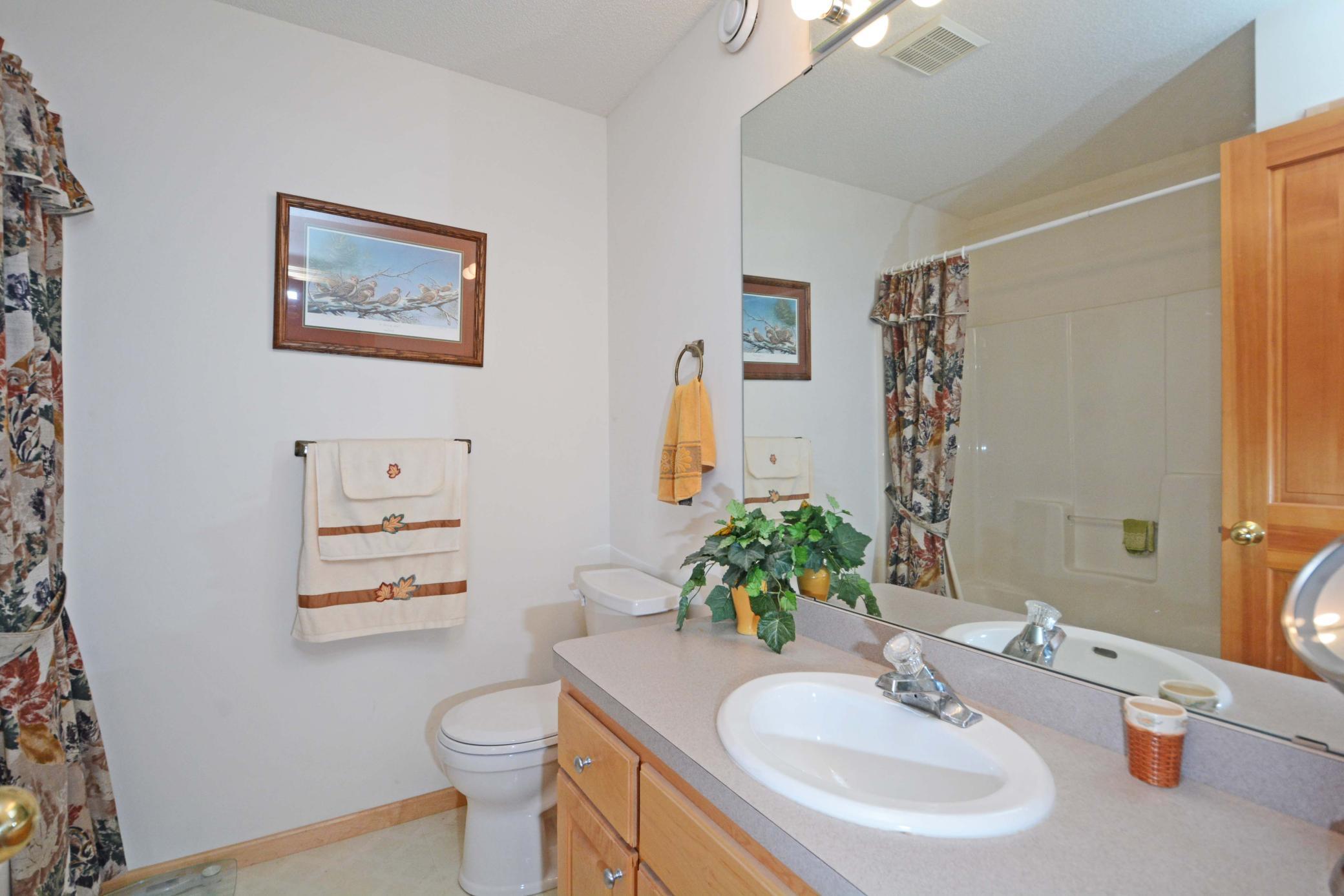 View of Residential at 1470 Mary Street, Maplewood MN 55119, Maplewood (26 of 37) - Mike Wilen | Minnesota Team Real Estate