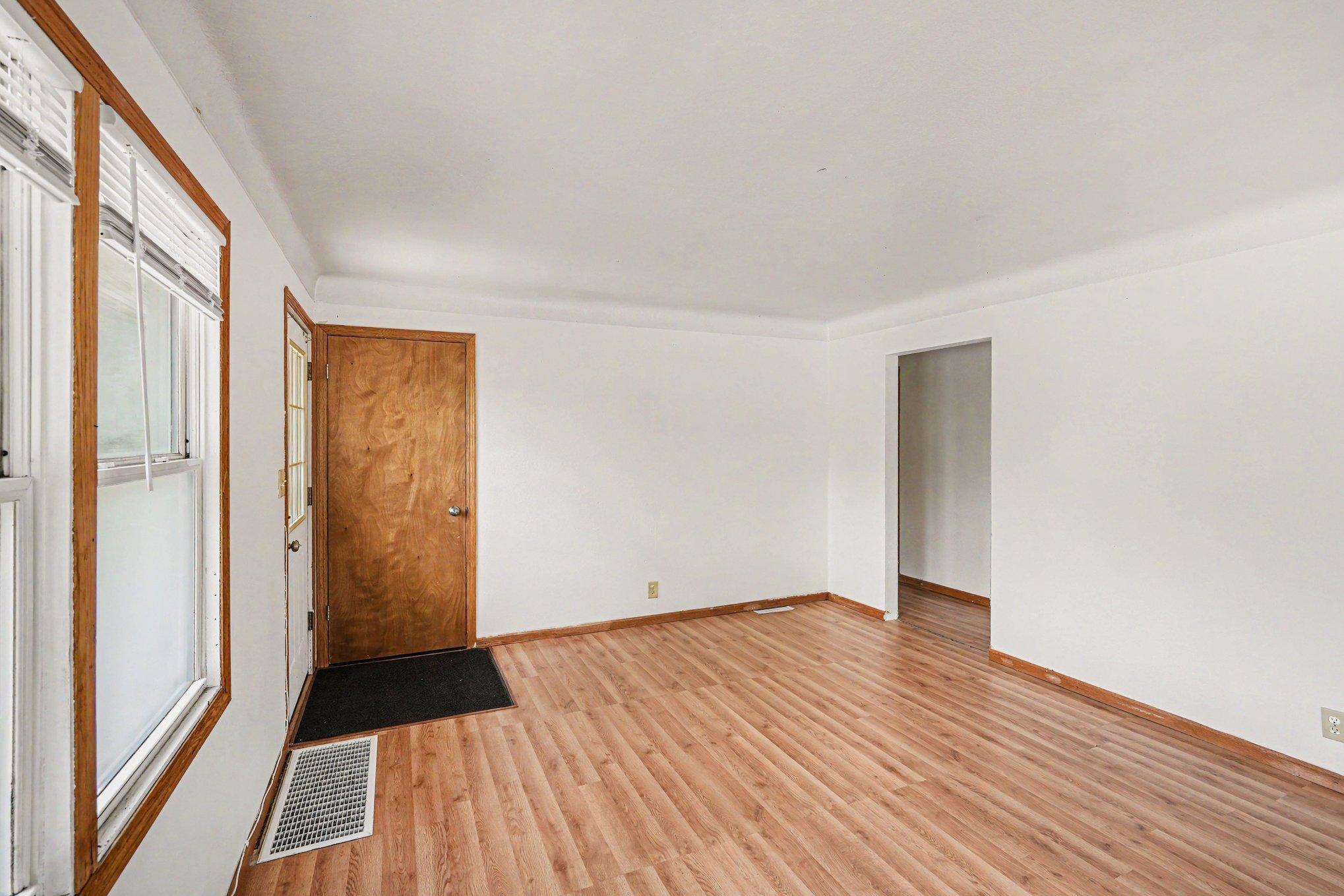 View of Residential at 1175 Cook Avenue, Saint Paul MN 55106, Saint Paul (3 of 29) - Mike Wilen | Minnesota Team Real Estate