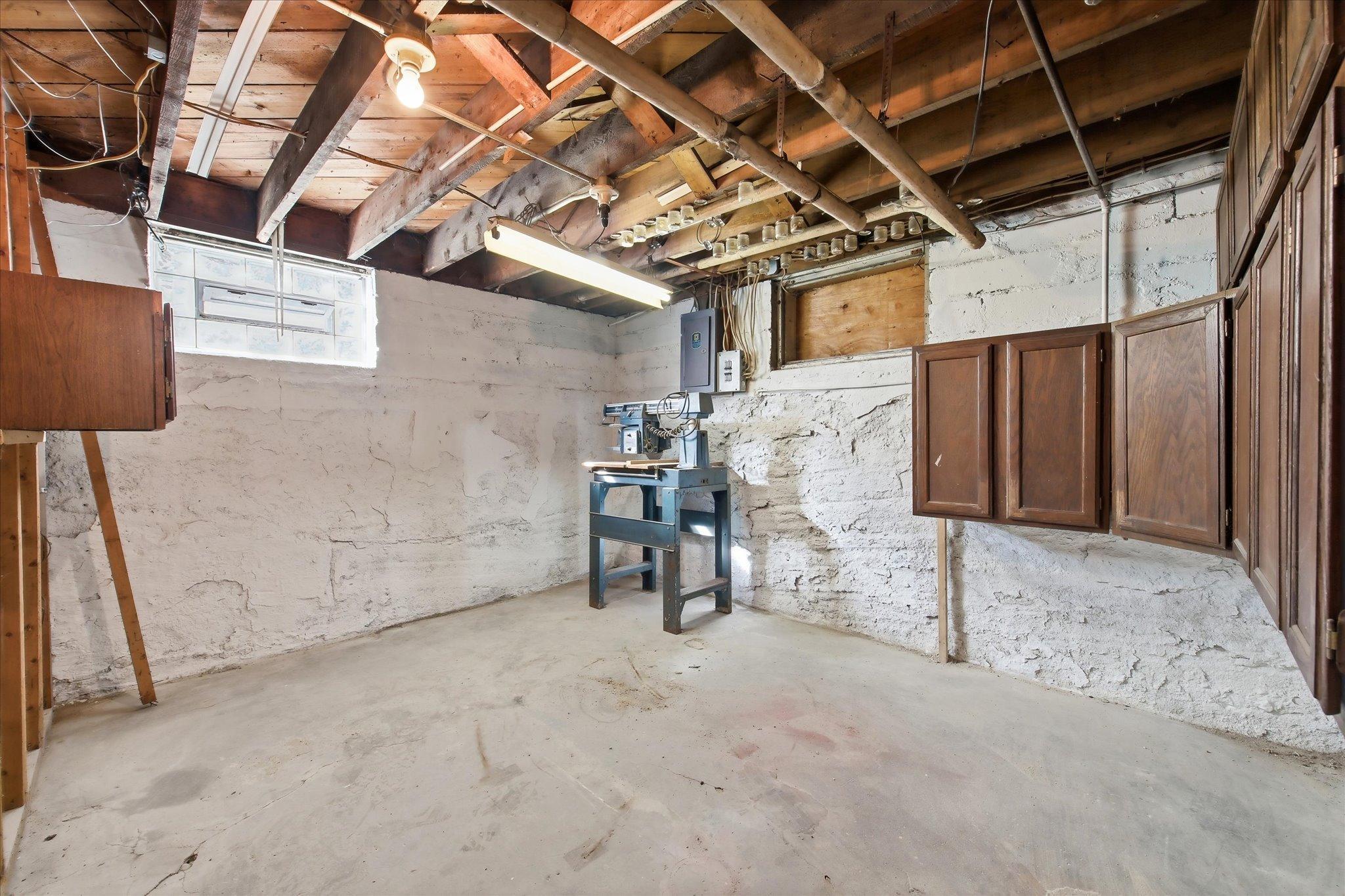 View of Residential at 3832 Garfield Avenue, Minneapolis MN 55409, Minneapolis (34 of 39) - Mike Wilen | Minnesota Team Real Estate