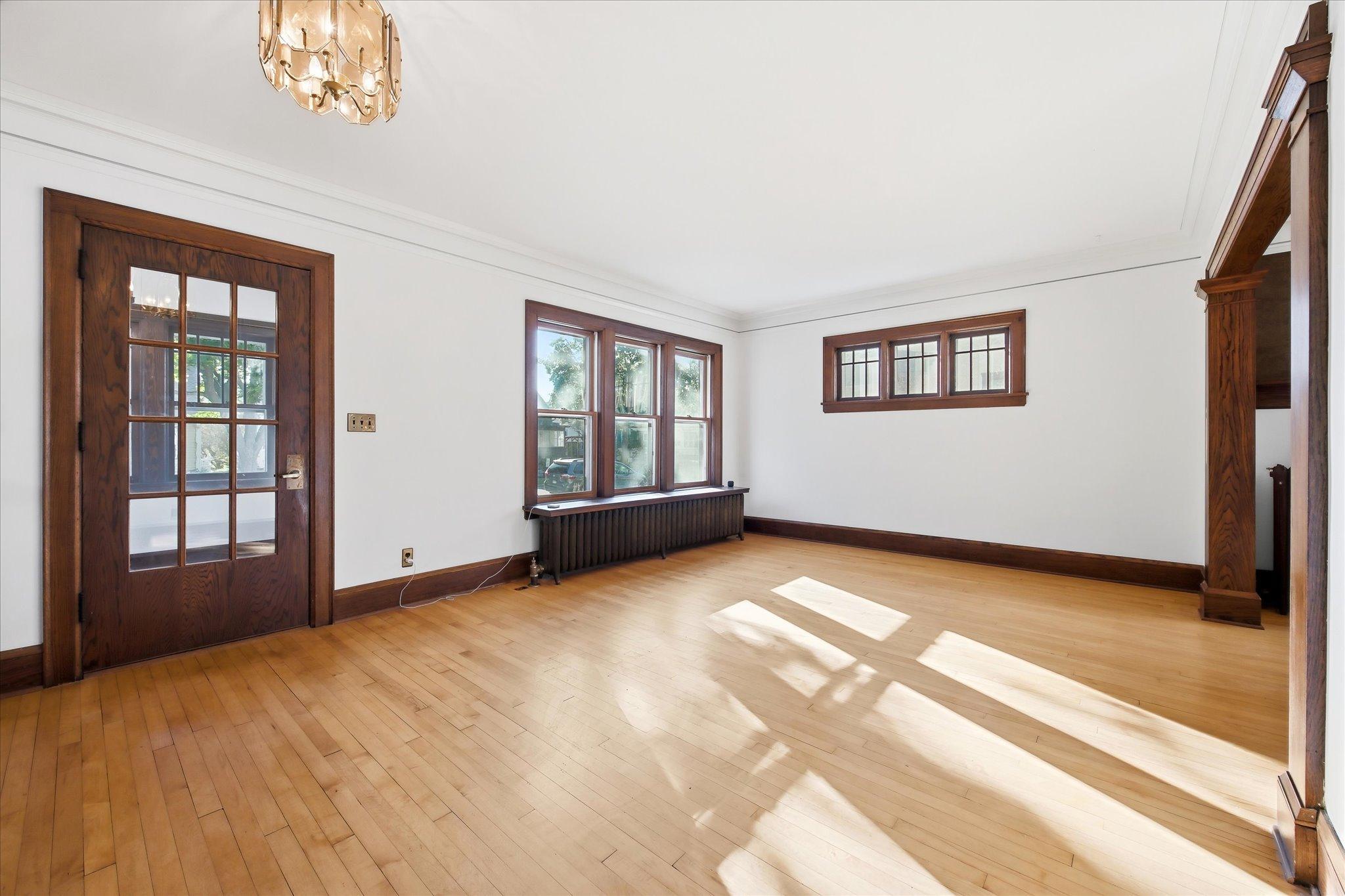 View of Residential at 3832 Garfield Avenue, Minneapolis MN 55409, Minneapolis (24 of 39) - Mike Wilen | Minnesota Team Real Estate
