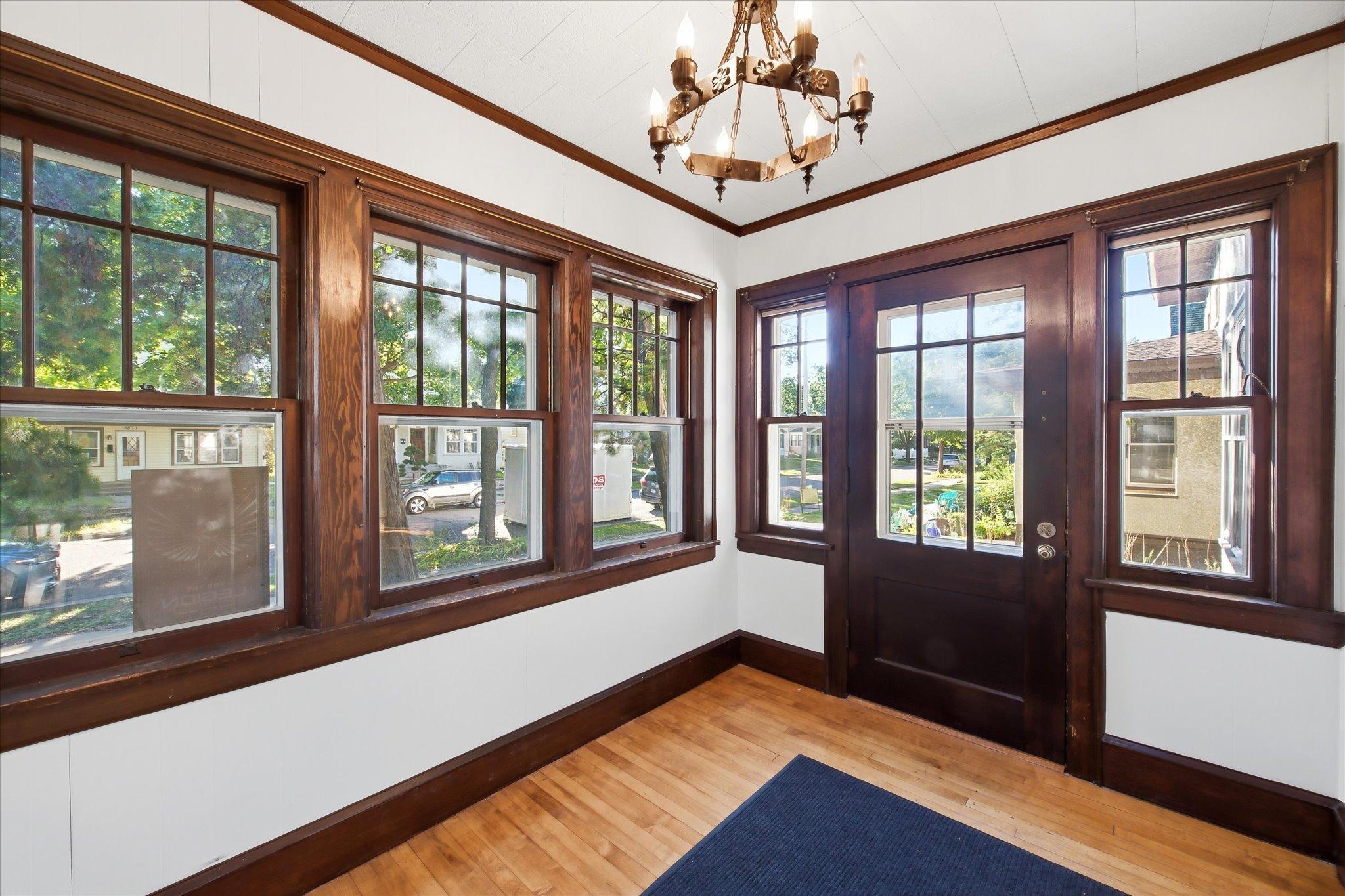 View of Residential at 3832 Garfield Avenue, Minneapolis MN 55409, Minneapolis (5 of 39) - Mike Wilen | Minnesota Team Real Estate