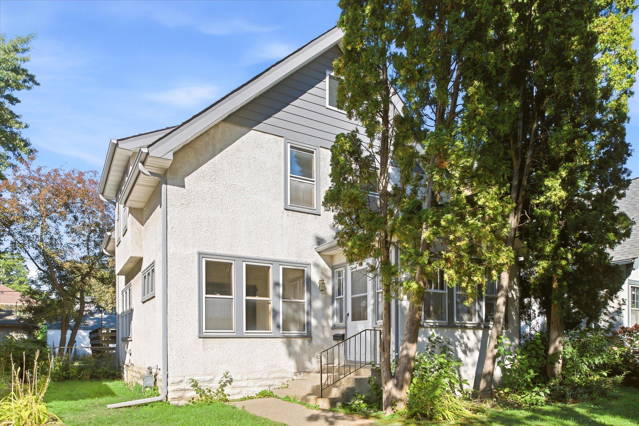 View of Residential at 3832 Garfield Avenue, Minneapolis MN 55409, Minneapolis (22 of 39) - Mike Wilen | Minnesota Team Real Estate