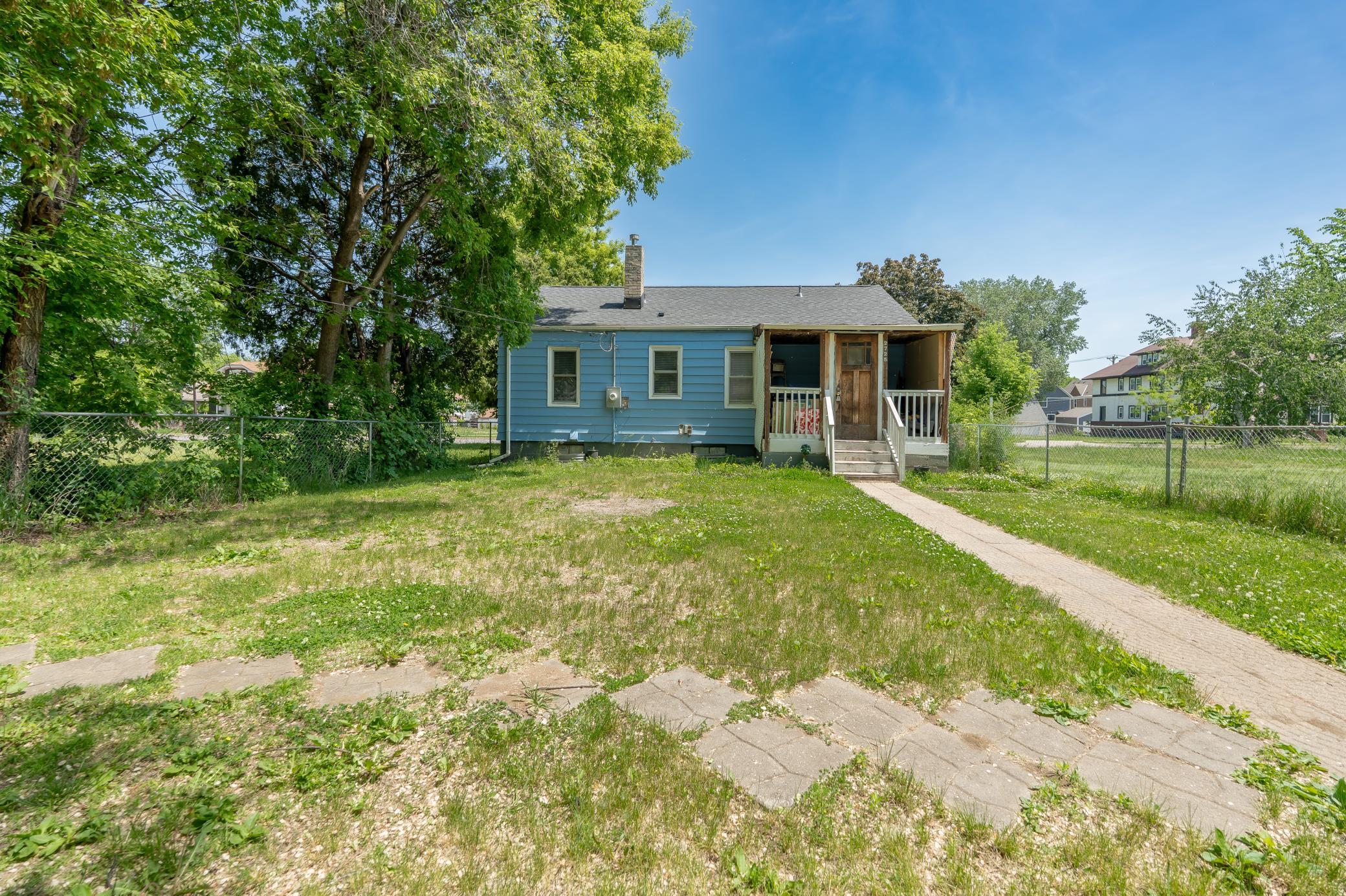 View of Residential at 2725 Penn Avenue, Minneapolis MN 55411, Minneapolis (10 of 14) - Mike Wilen | Minnesota Team Real Estate