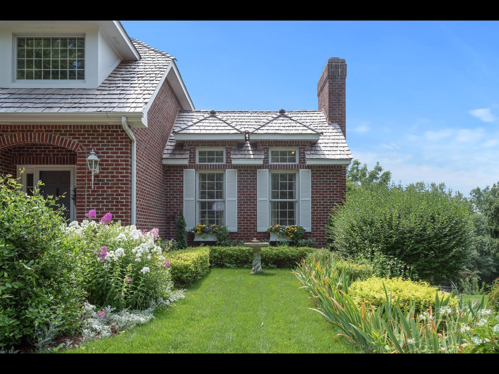 View of Residential at 7180 Kenmare Drive, Bloomington MN 55438, Bloomington (11 of 118) - Mike Wilen | Minnesota Team Real Estate