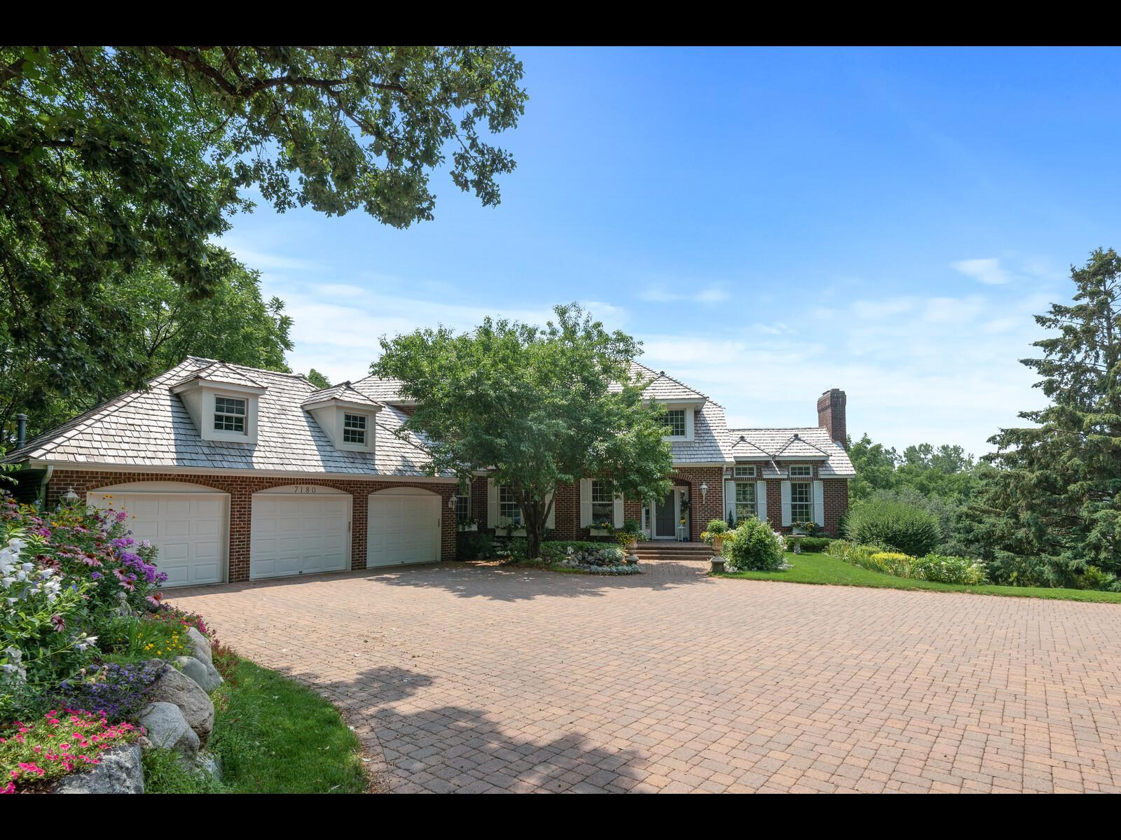 View of Residential at 7180 Kenmare Drive, Bloomington MN 55438, Bloomington (8 of 118) - Mike Wilen | Minnesota Team Real Estate