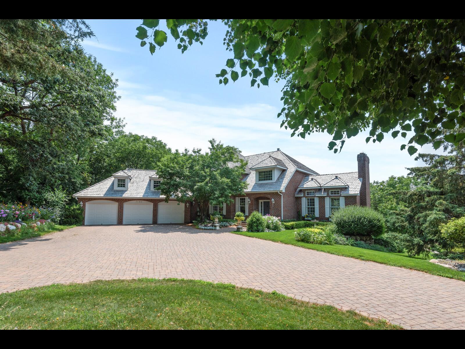 View of Residential at 7180 Kenmare Drive, Bloomington MN 55438, Bloomington (5 of 118) - Mike Wilen | Minnesota Team Real Estate