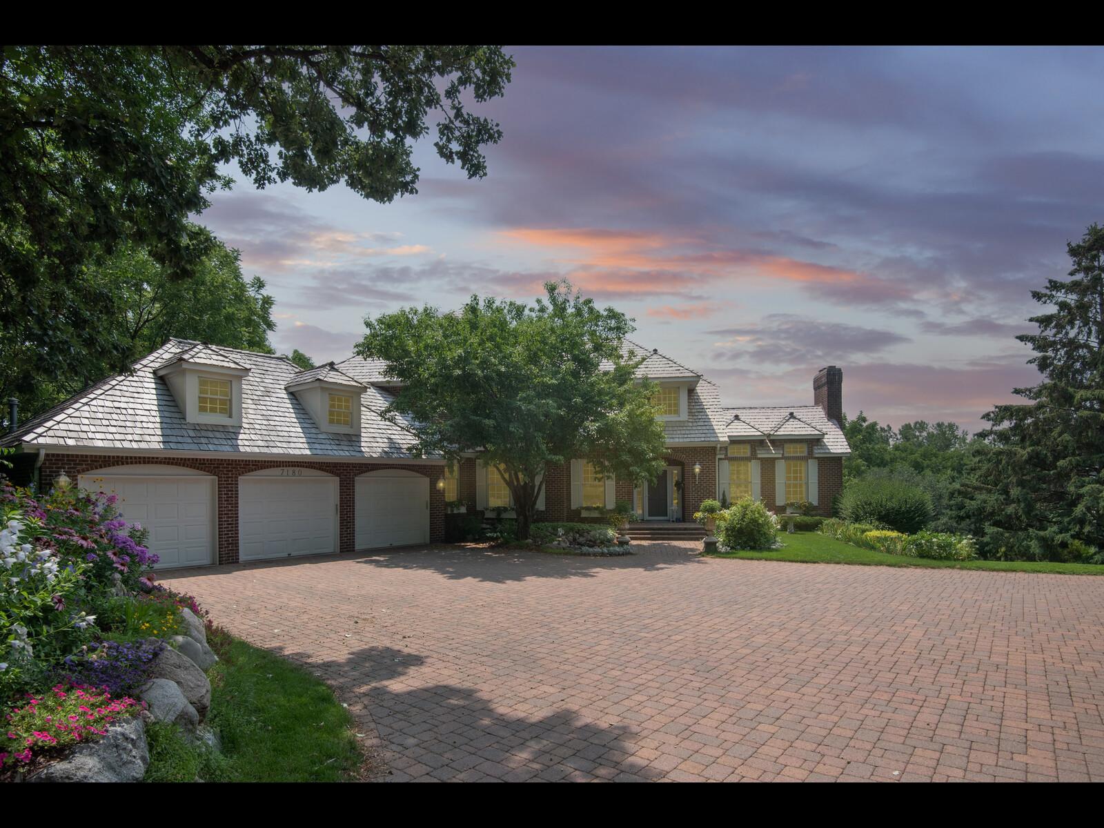 View of Residential at 7180 Kenmare Drive, Bloomington MN 55438, Bloomington (111 of 118) - Mike Wilen | Minnesota Team Real Estate