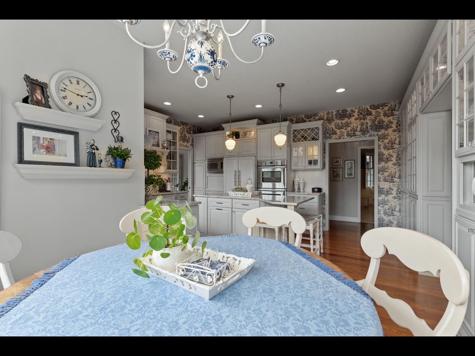 View of Residential at 7180 Kenmare Drive, Bloomington MN 55438, Bloomington (37 of 118) - Mike Wilen | Minnesota Team Real Estate