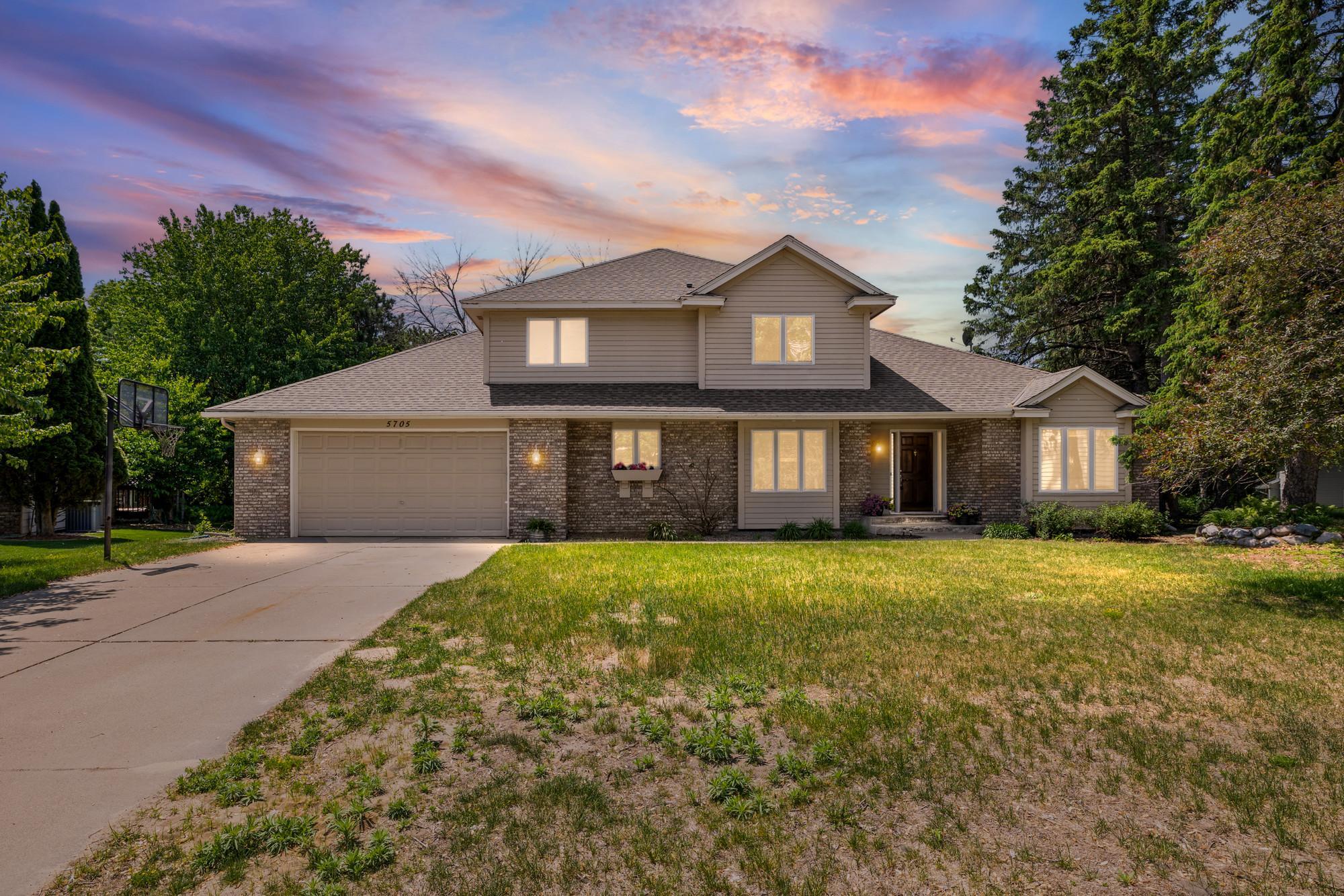 View of Residential at 5705 Lois Lane, Shoreview MN 55126, Shoreview - Mike Wilen | Minnesota Team Real Estate