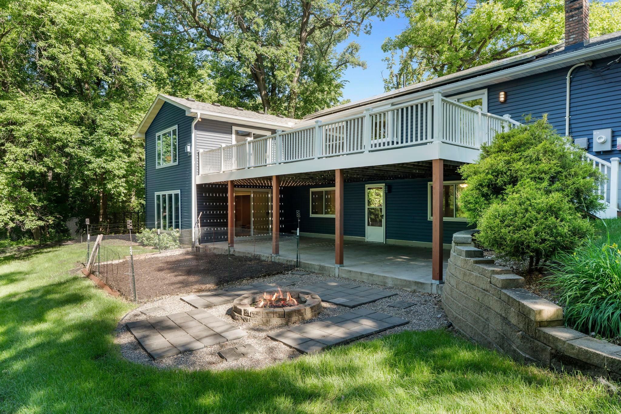 View of Residential at 16633 Temple Drive, Minnetonka MN 55345, Minnetonka (41 of 51) - Mike Wilen | Minnesota Team Real Estate