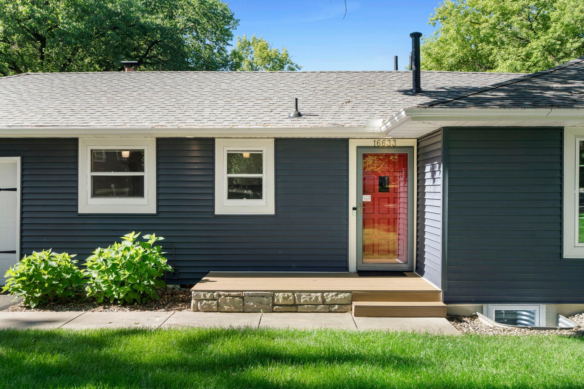 View of Residential at 16633 Temple Drive, Minnetonka MN 55345, Minnetonka (3 of 51) - Mike Wilen | Minnesota Team Real Estate
