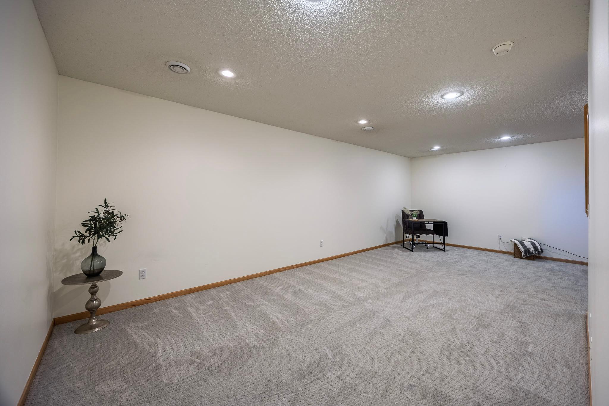 View of Residential at 15066 Dundee Avenue, Apple Valley MN 55124, Apple Valley (27 of 52) - Mike Wilen | Minnesota Team Real Estate