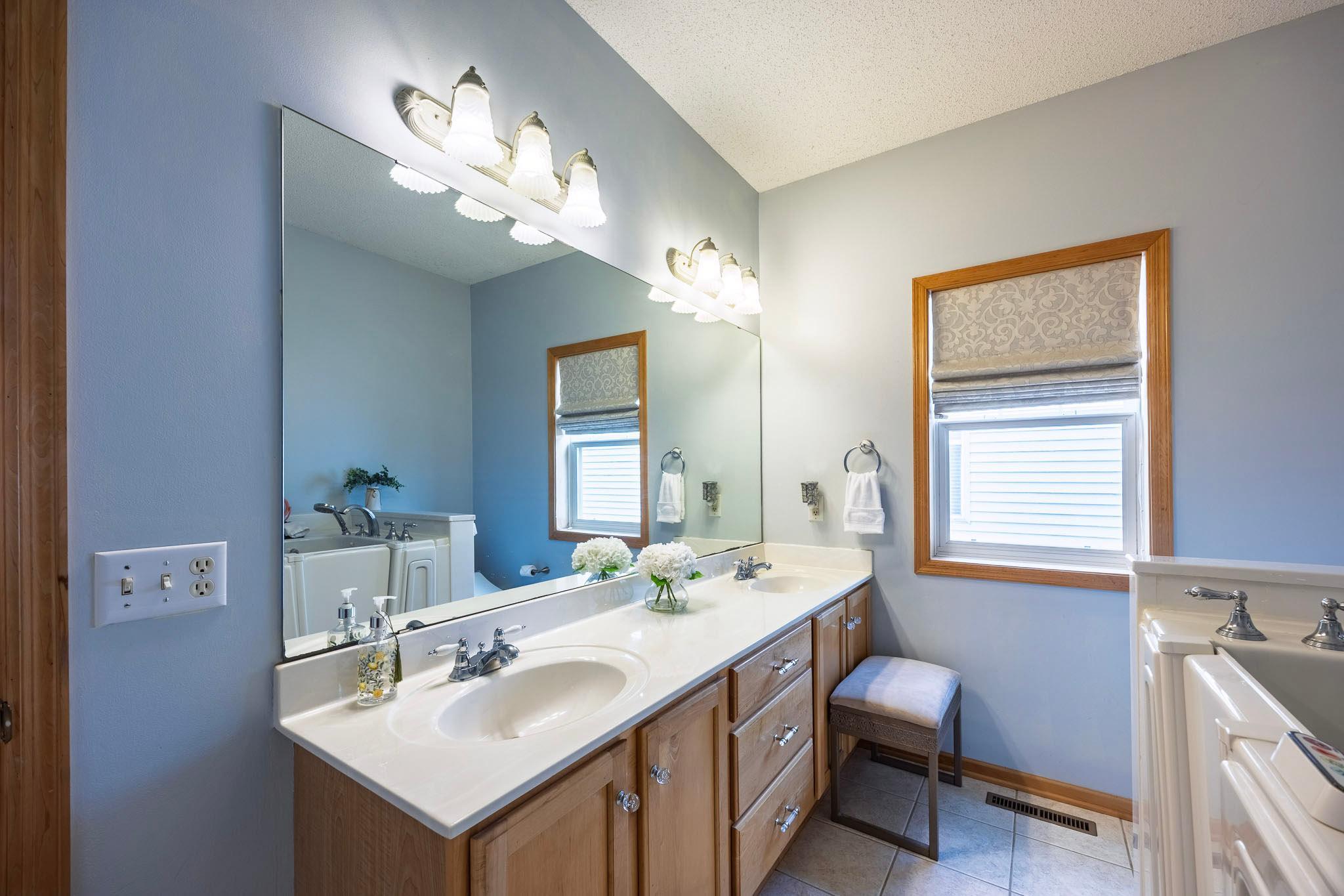 View of Residential at 15066 Dundee Avenue, Apple Valley MN 55124, Apple Valley (21 of 52) - Mike Wilen | Minnesota Team Real Estate
