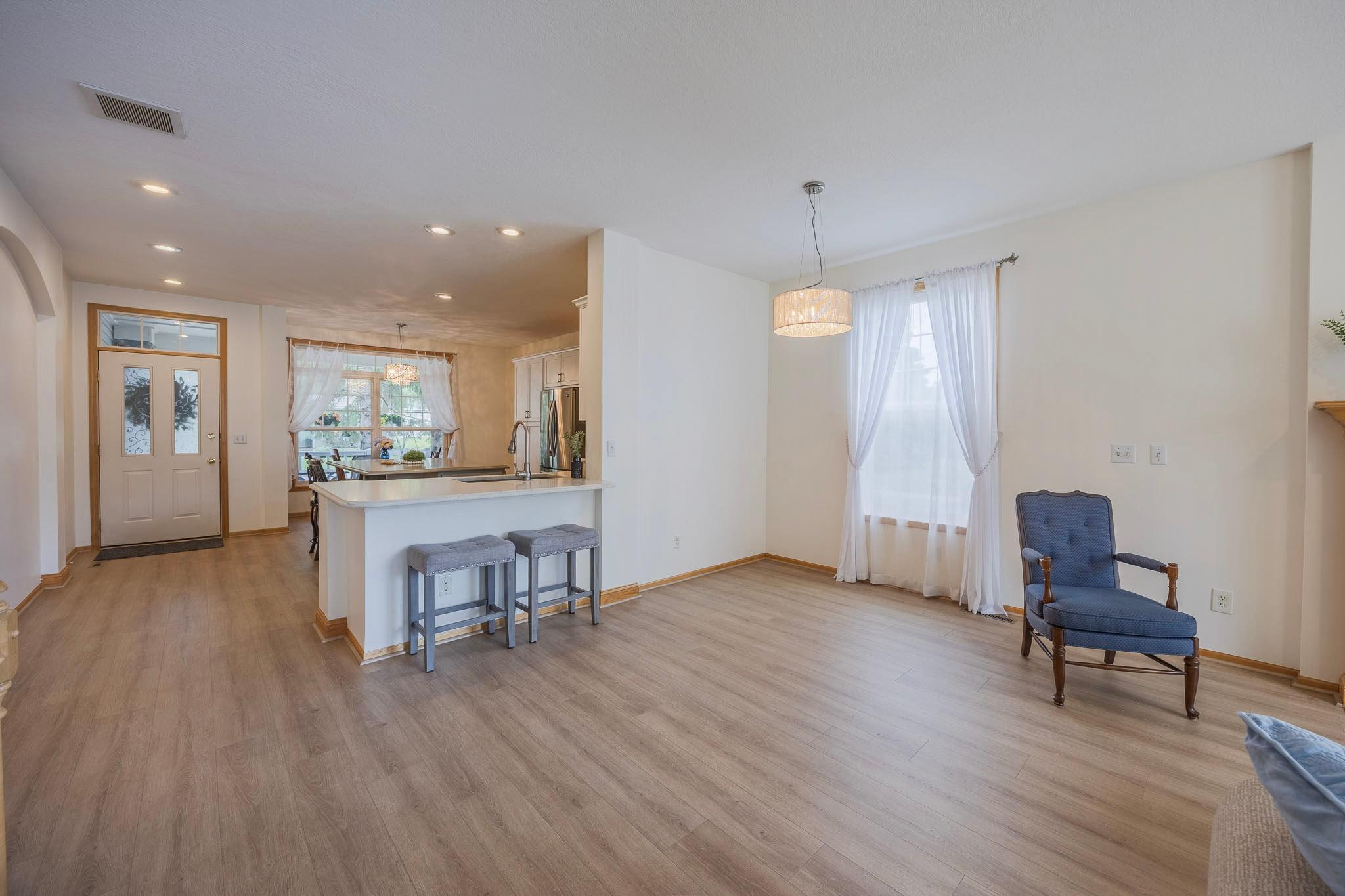View of Residential at 15066 Dundee Avenue, Apple Valley MN 55124, Apple Valley (11 of 52) - Mike Wilen | Minnesota Team Real Estate