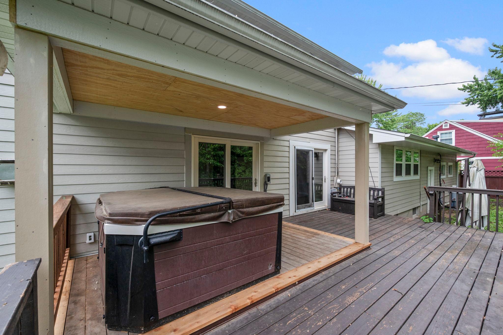 View of Residential at 2943 Xenwood Avenue, Saint Louis Park MN 55416, Saint Louis Park (48 of 57) - Mike Wilen | Minnesota Team Real Estate