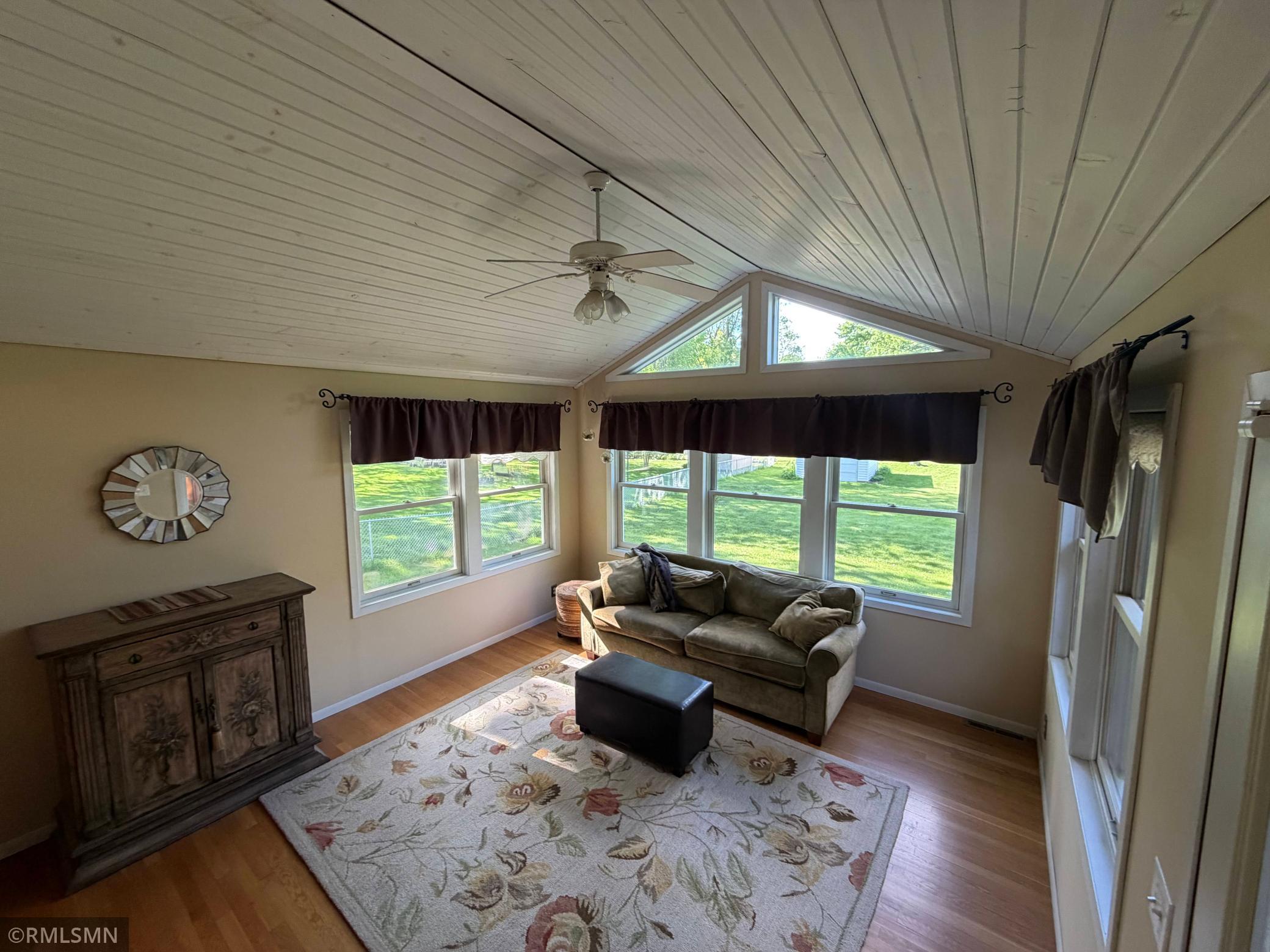 View of Residential at 16401 Temple Drive, Minnetonka MN 55345, Minnetonka (14 of 31) - Mike Wilen | Minnesota Team Real Estate