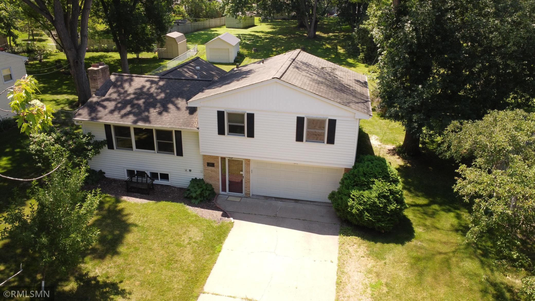 View of Residential at 16401 Temple Drive, Minnetonka MN 55345, Minnetonka (2 of 31) - Mike Wilen | Minnesota Team Real Estate