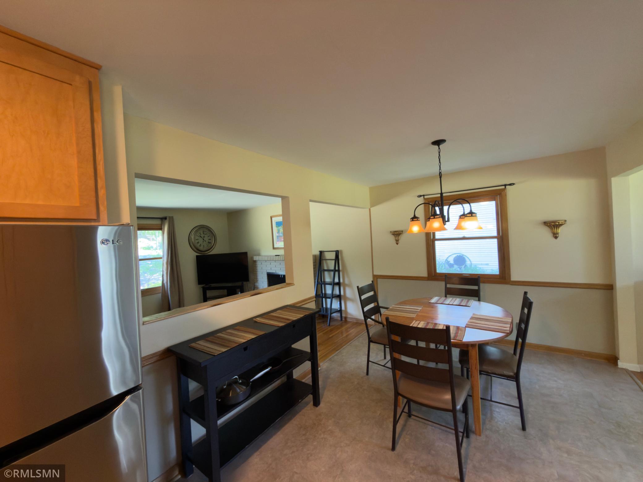 View of Residential at 16401 Temple Drive, Minnetonka MN 55345, Minnetonka (11 of 31) - Mike Wilen | Minnesota Team Real Estate