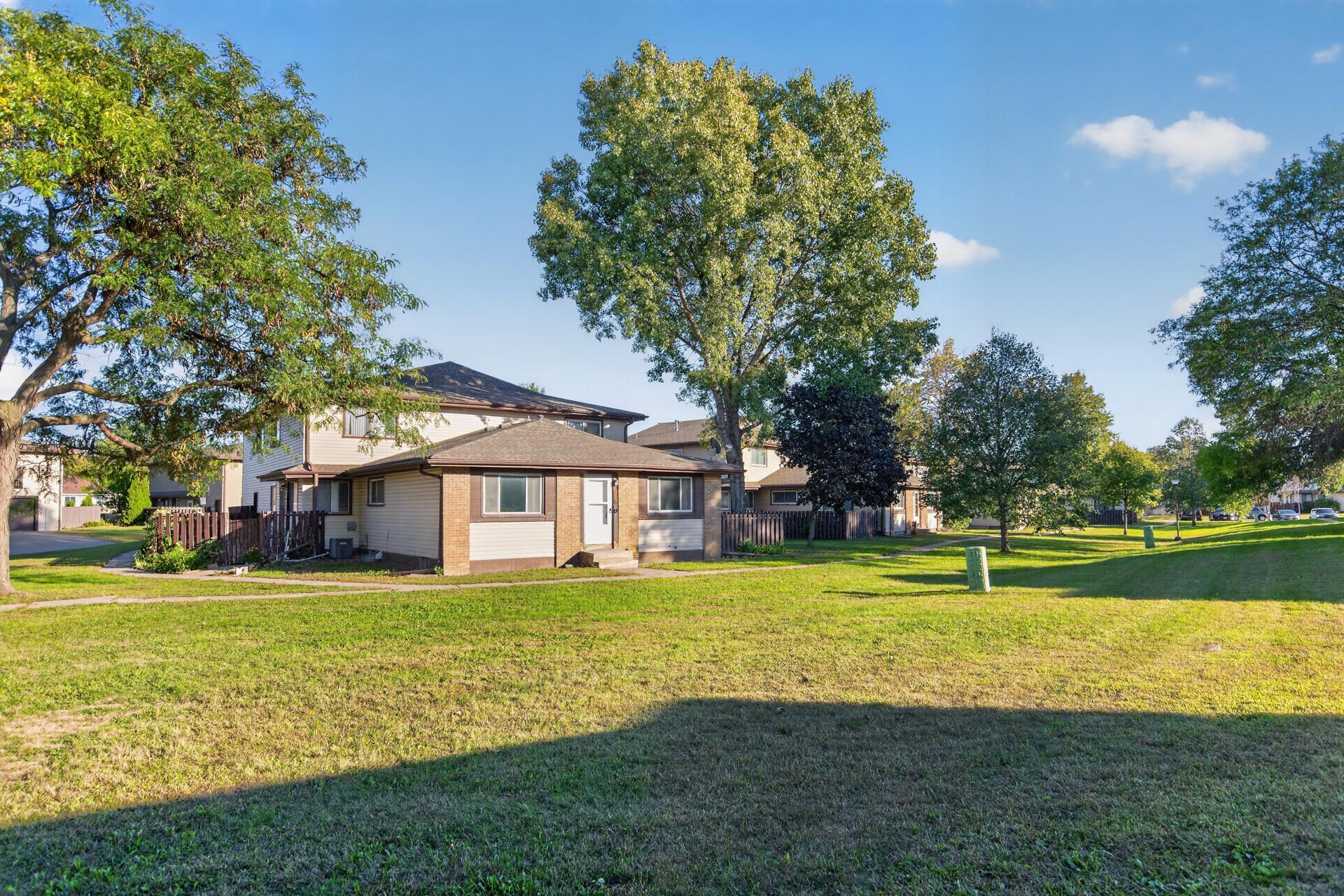 View of Residential at 6335 84th Court, Brooklyn Park MN 55445, Brooklyn Park (24 of 25) - Mike Wilen | Minnesota Team Real Estate