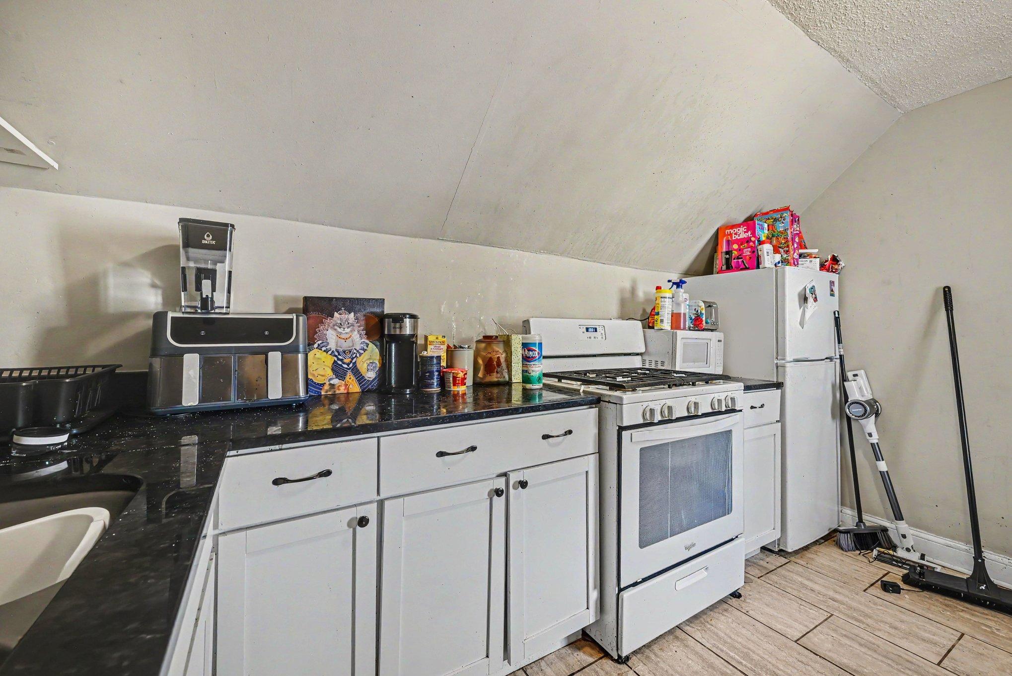 View of Residential Income at 2915 3rd Street, Minneapolis MN 55411, Minneapolis (15 of 26) - Mike Wilen | Minnesota Team Real Estate