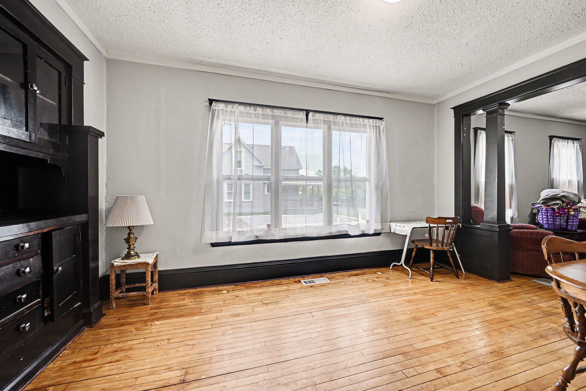View of Residential Income at 2915 3rd Street, Minneapolis MN 55411, Minneapolis (11 of 26) - Mike Wilen | Minnesota Team Real Estate