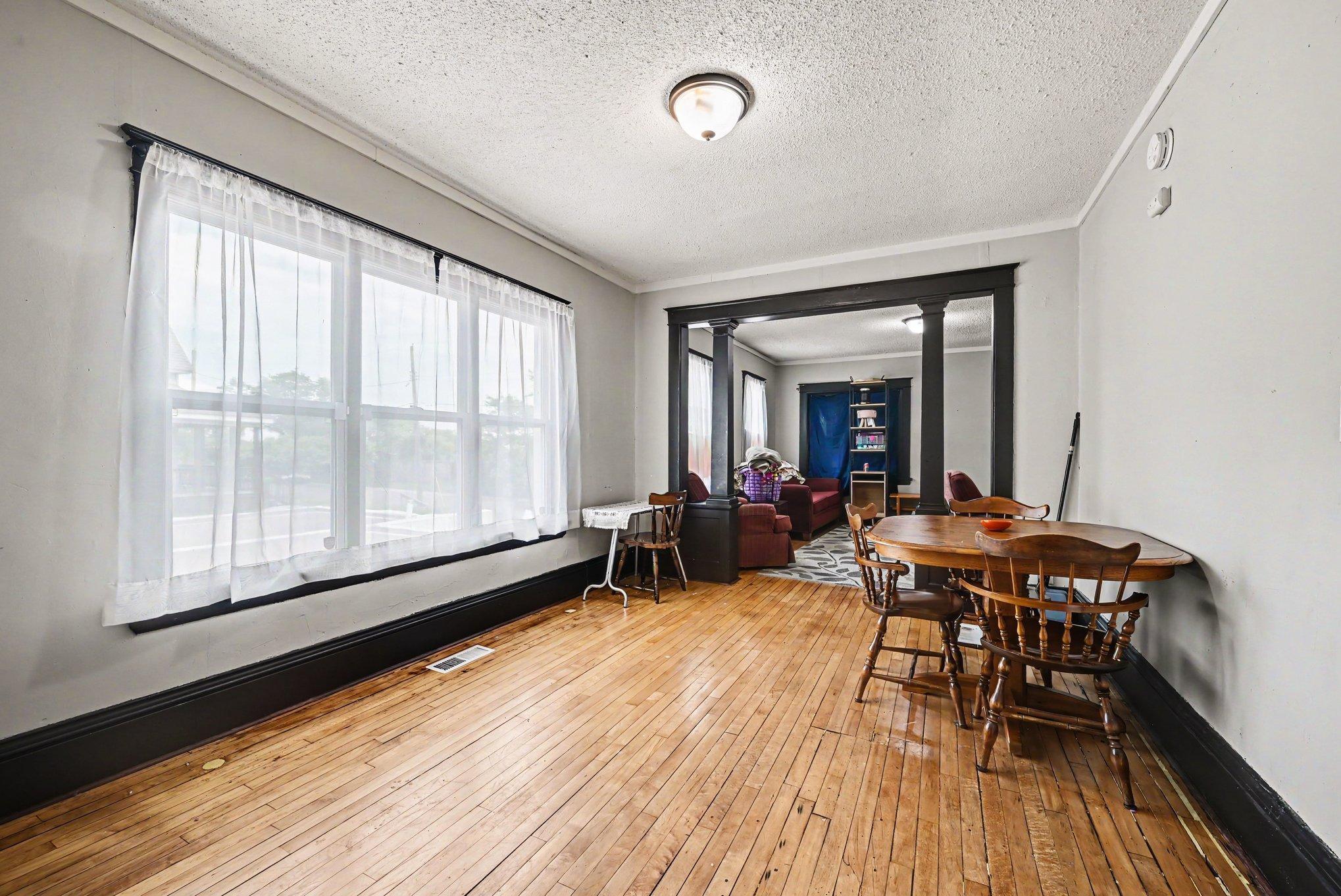 View of Residential Income at 2915 3rd Street, Minneapolis MN 55411, Minneapolis (10 of 26) - Mike Wilen | Minnesota Team Real Estate