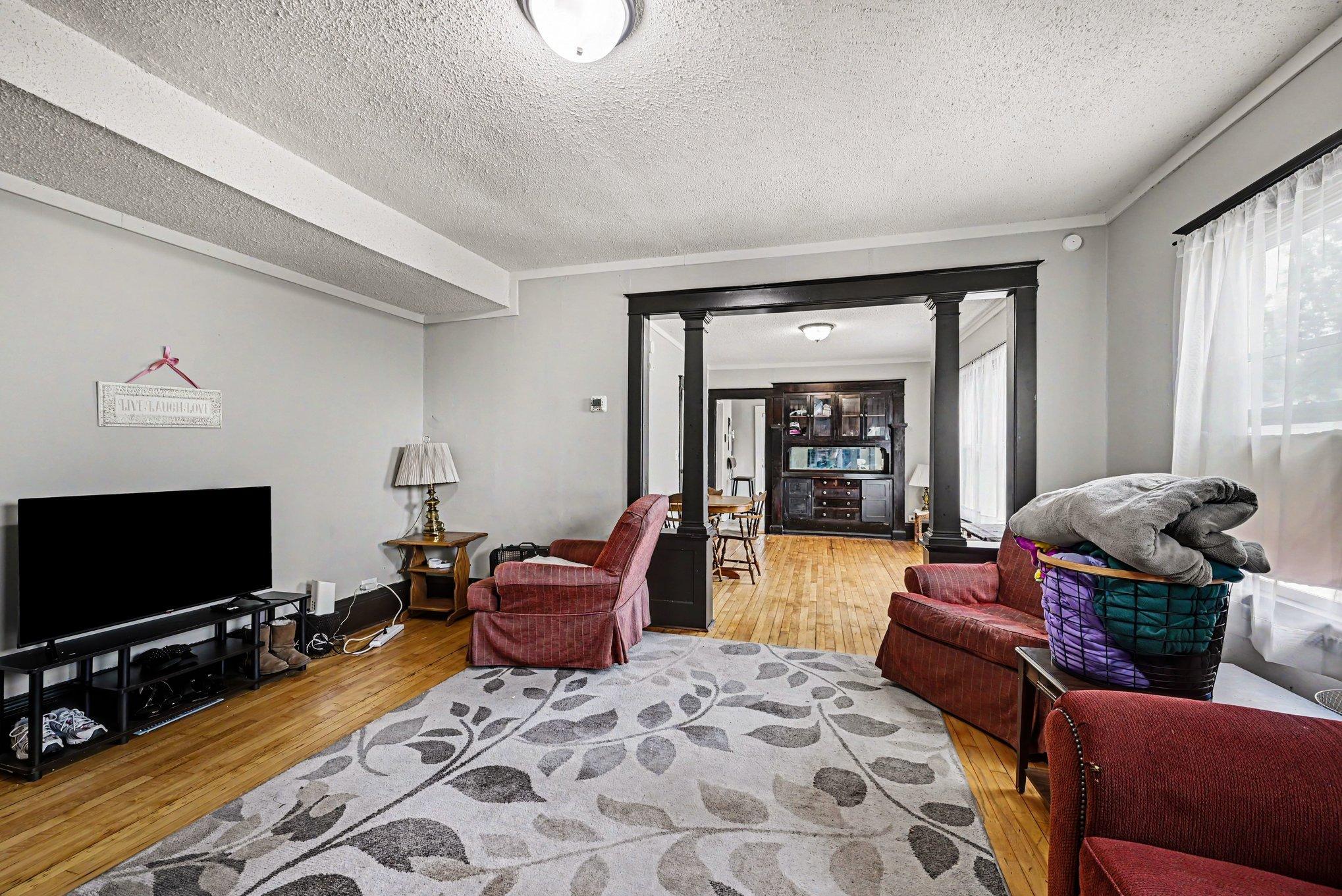 View of Residential Income at 2915 3rd Street, Minneapolis MN 55411, Minneapolis (9 of 26) - Mike Wilen | Minnesota Team Real Estate